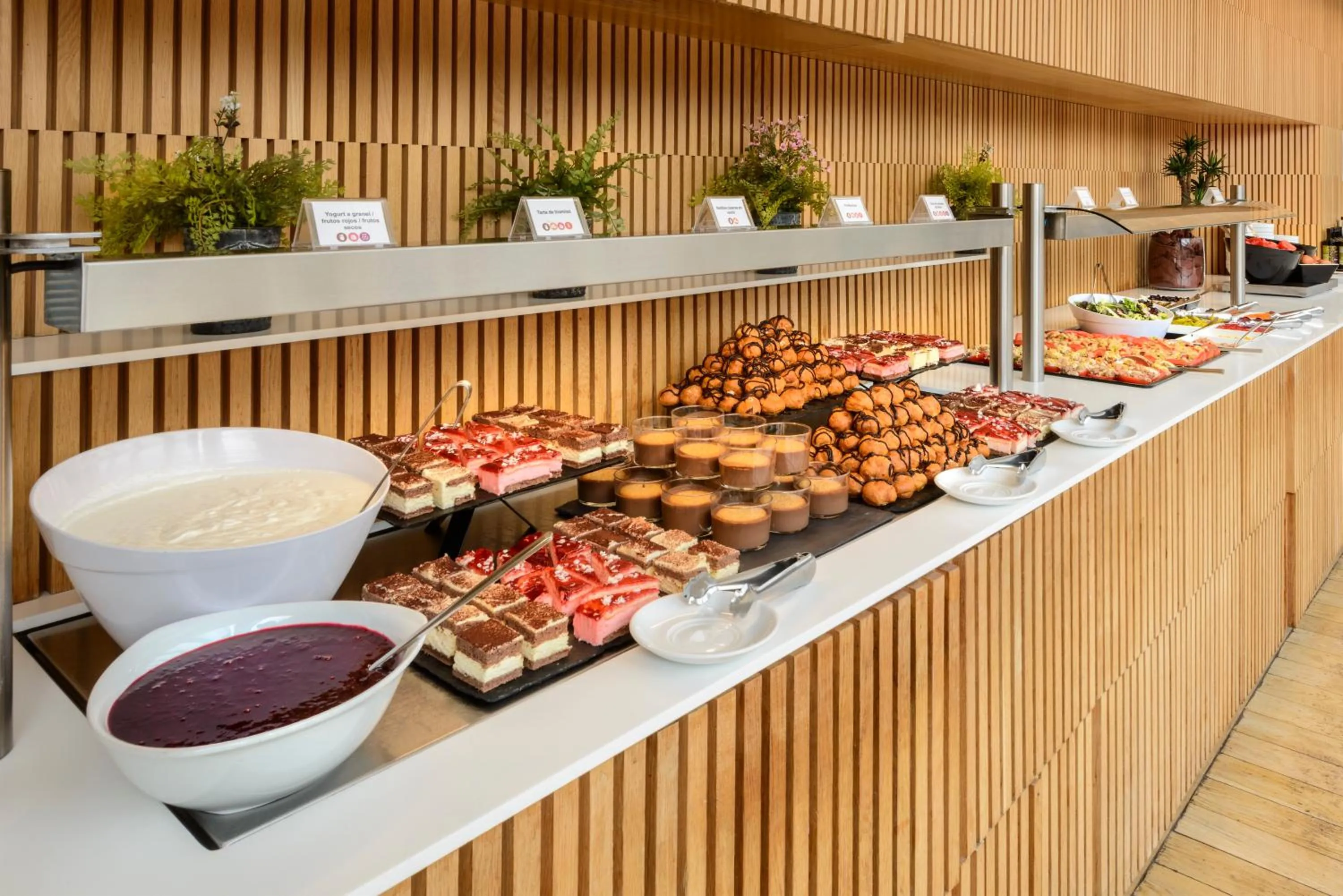 Restaurant/places to eat in Hotel Continental Balneario de Panticosa