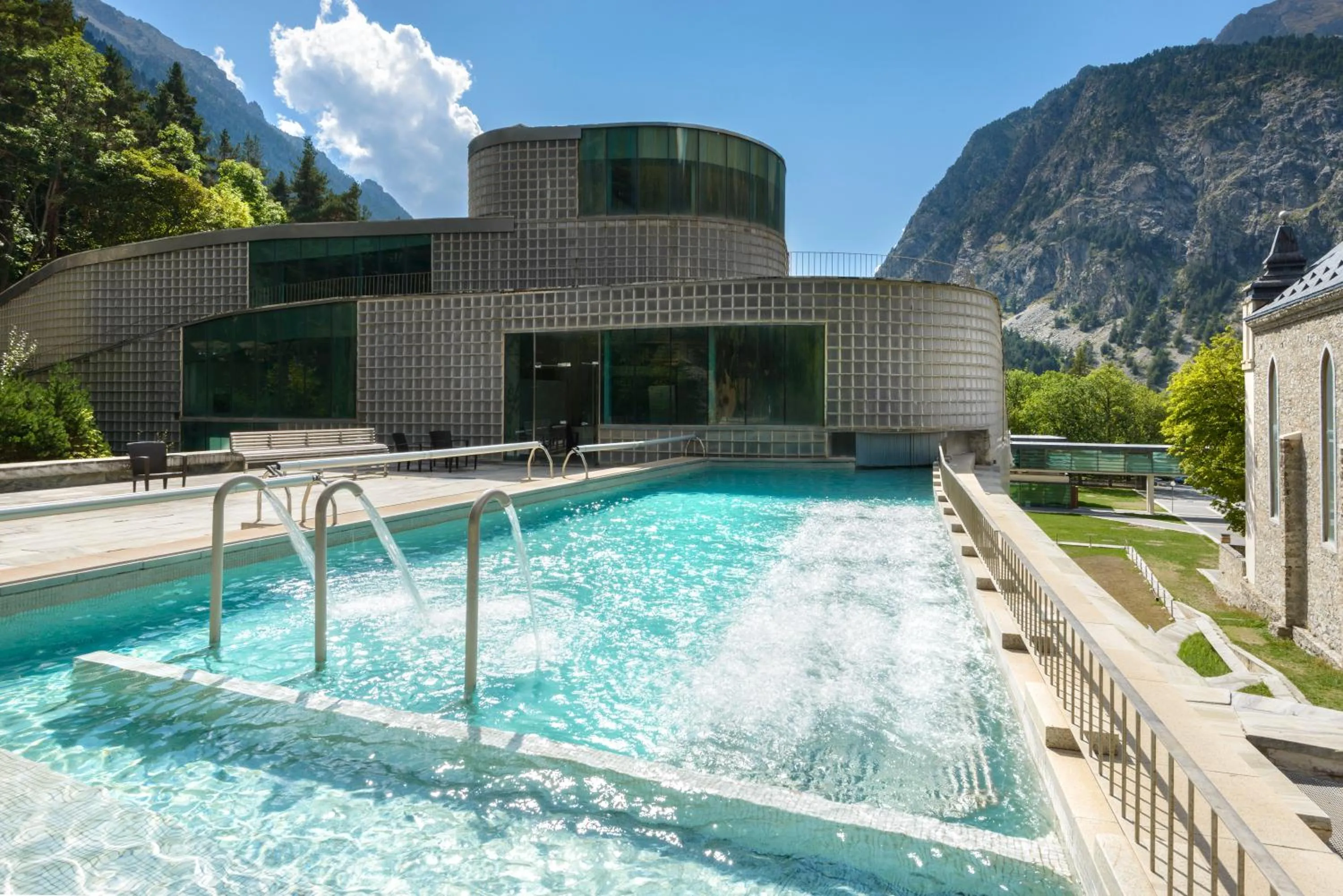 Spa and wellness centre/facilities in Hotel Continental Balneario de Panticosa