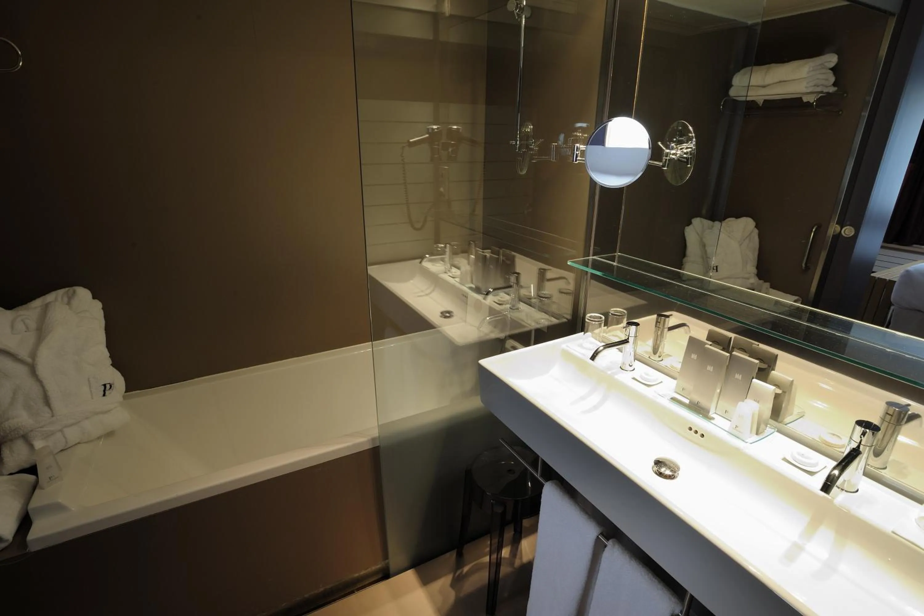 Bathroom in Hotel Continental Balneario de Panticosa