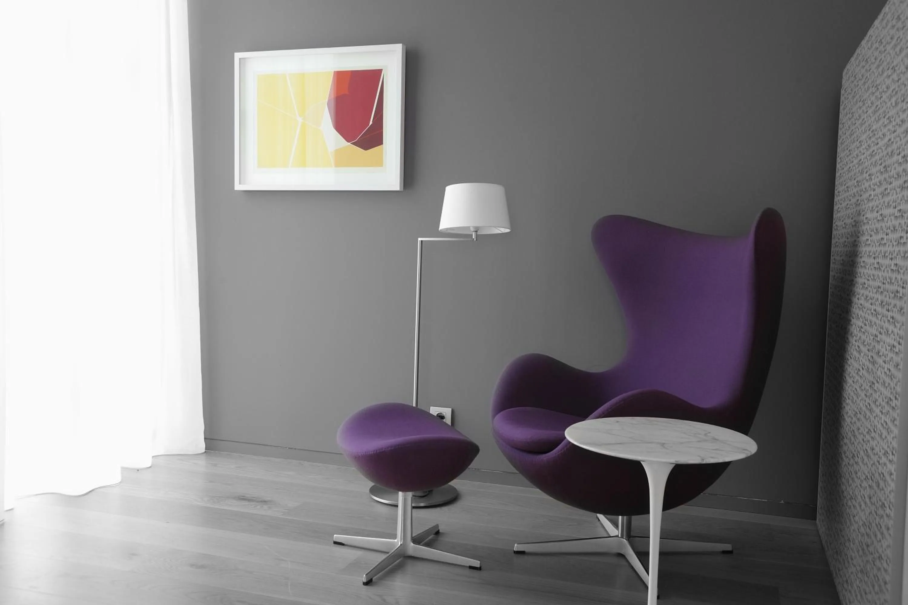 Seating area in Hotel Continental Balneario de Panticosa