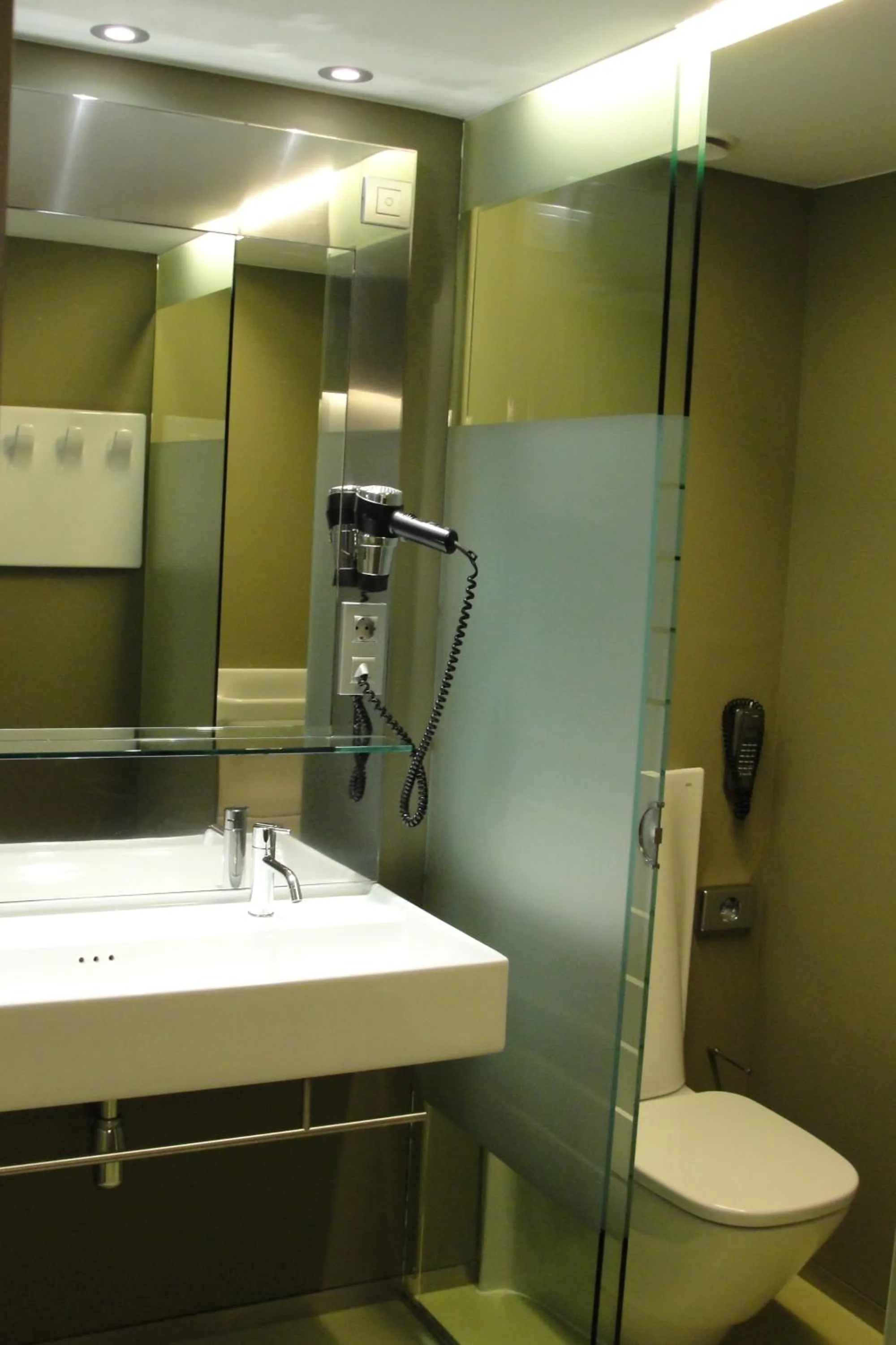 Bathroom in Hotel Continental Balneario de Panticosa