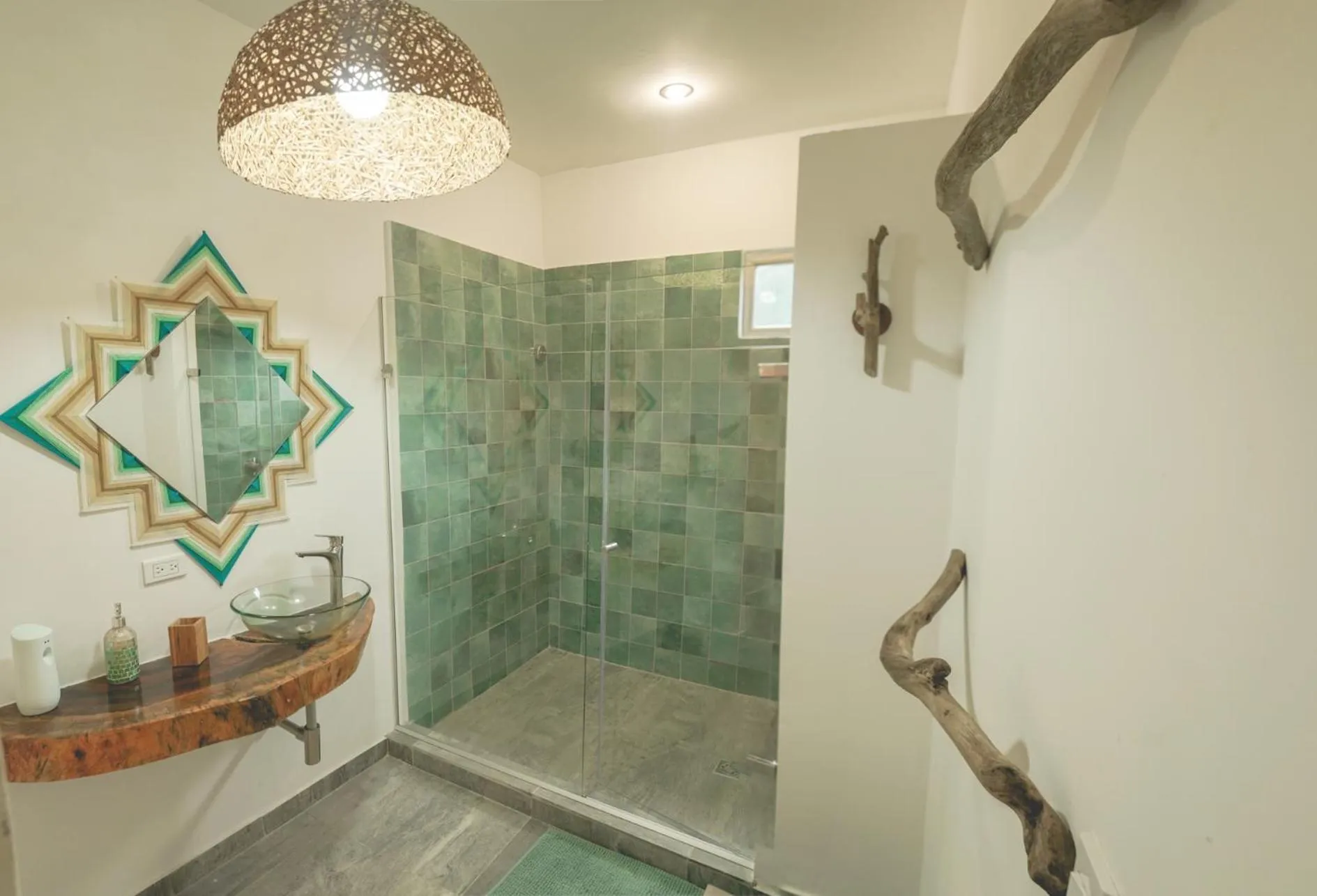 Shower in Namaste Beach Club & Hotel