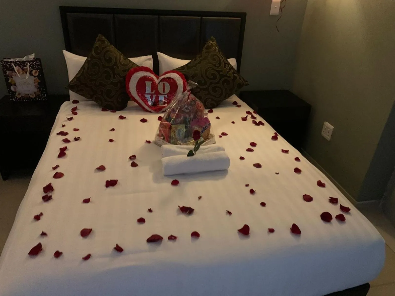 Bed in Atlantic Pearl Guest House Rivonia