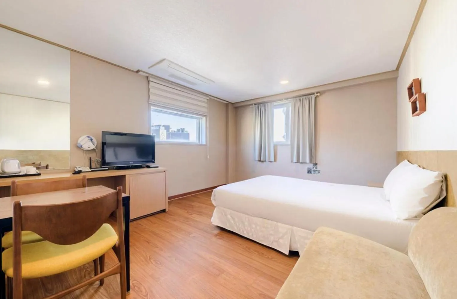 Bed in Pine Hill Hotel