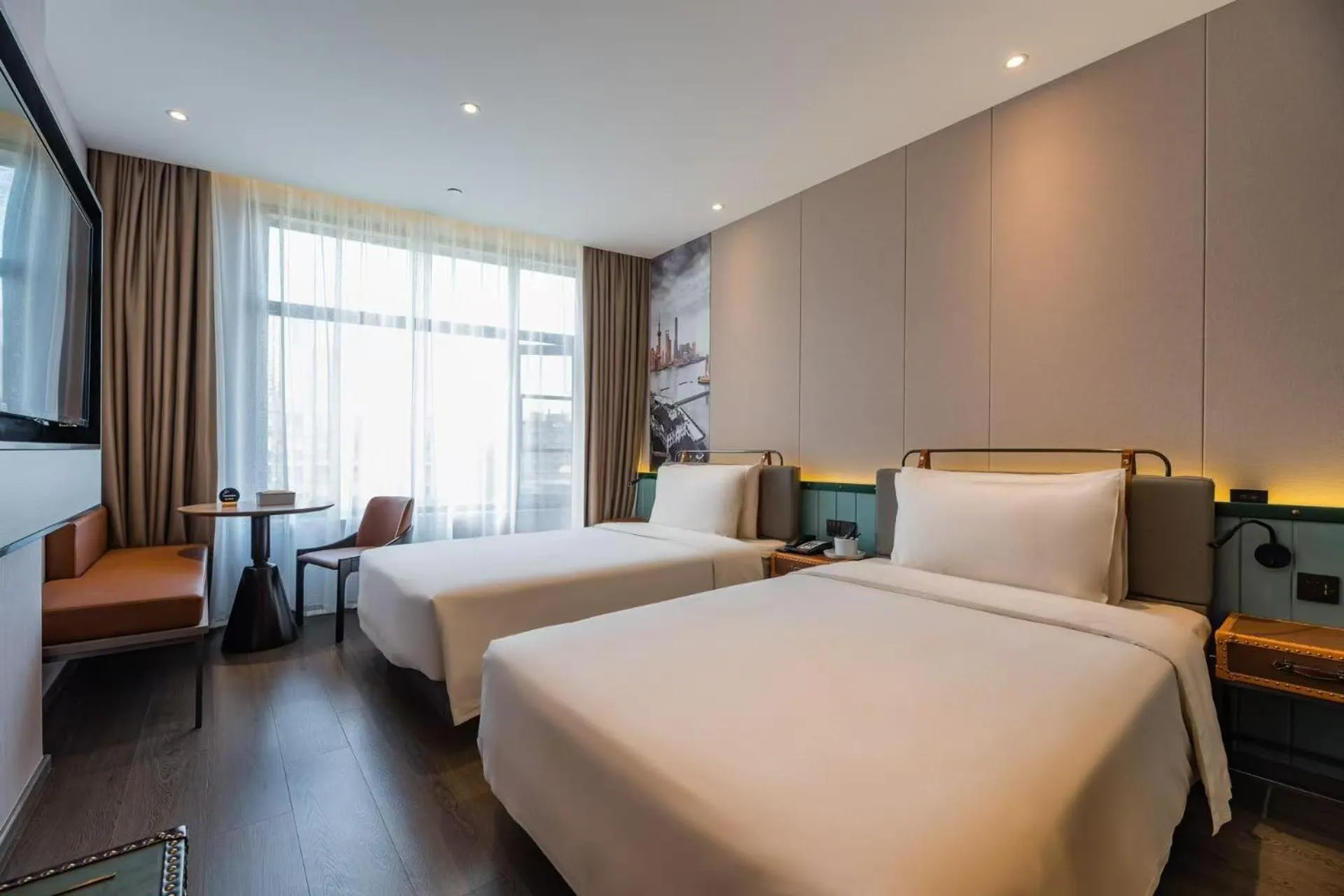 TV and multimedia, Bed in Atour Light Hotel Shanghai Jing'an Natural History Museum, Suzhou River Bank