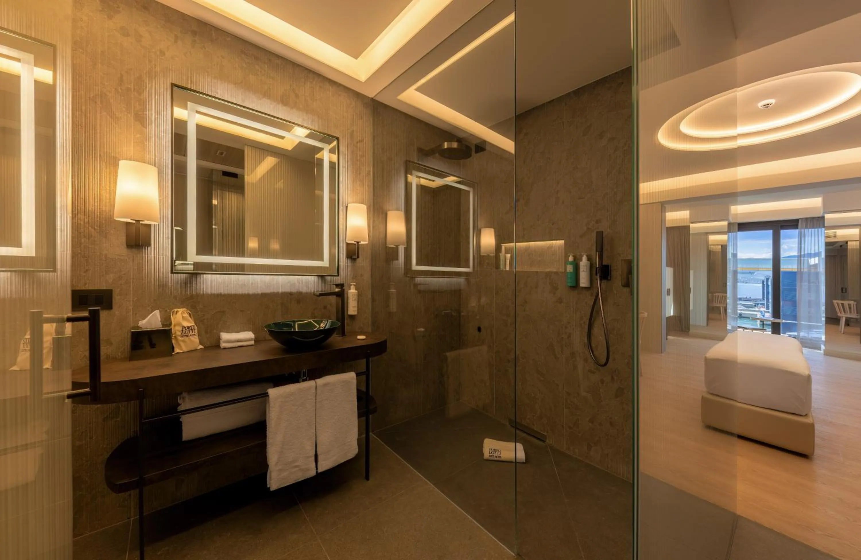 Porto Lotti Suite Hotel