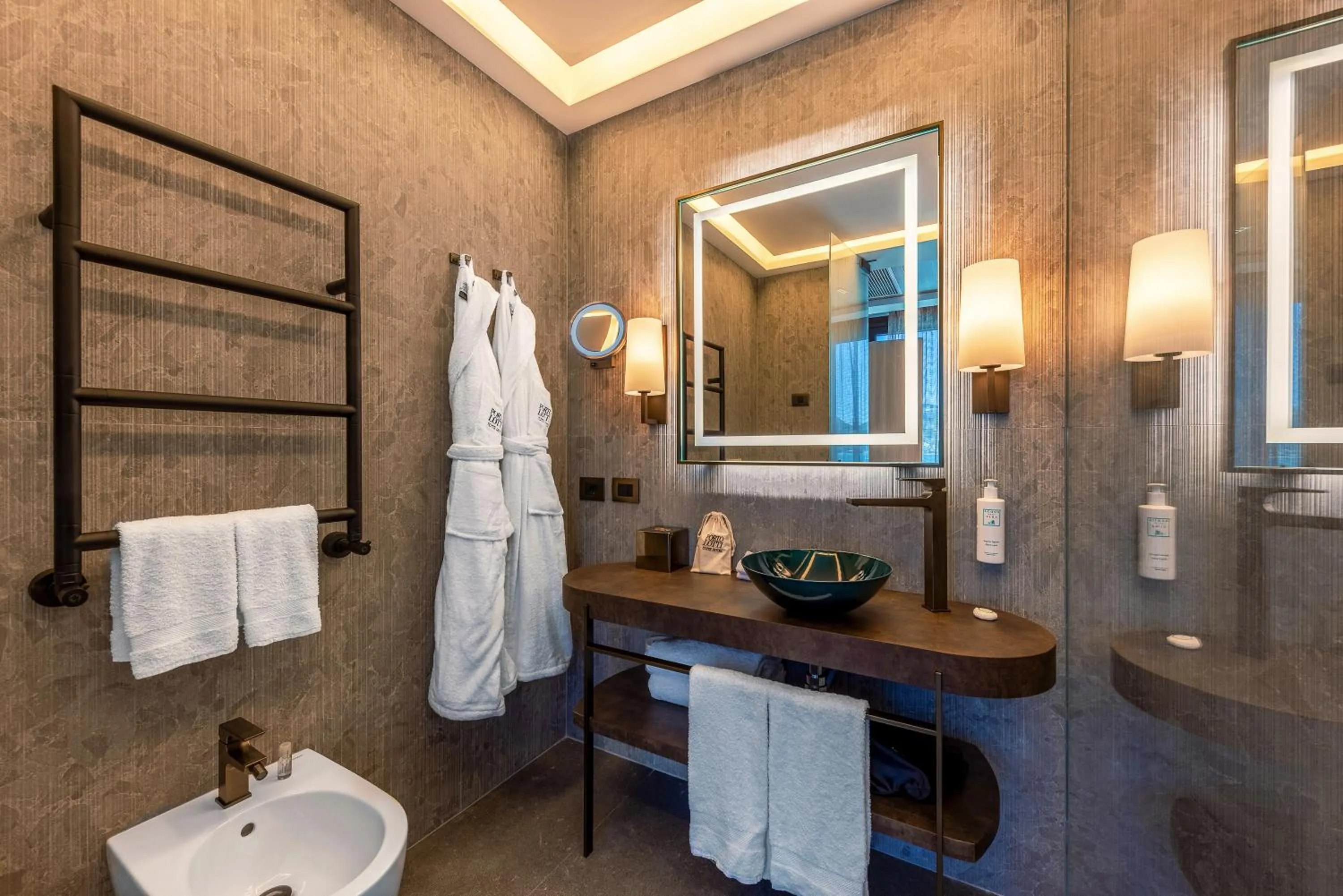 Porto Lotti Suite Hotel