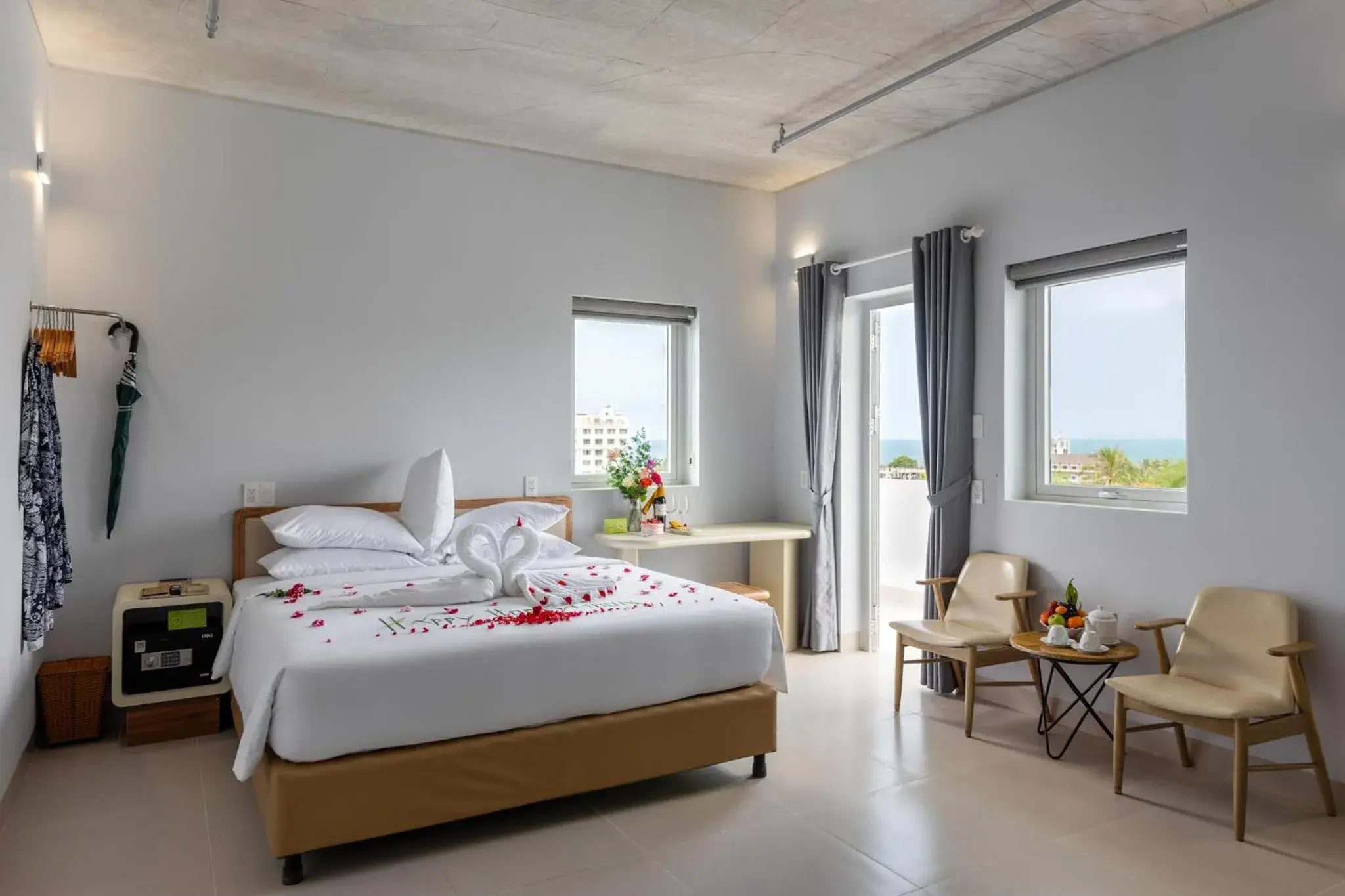 Deluxe Double Room with Balcony in The Up Hotel Phu Quoc Island - The Poolside Escape Deluxe Double Room with Balcony in The Up Hotel Phu Quoc Island - The Poolside Escape