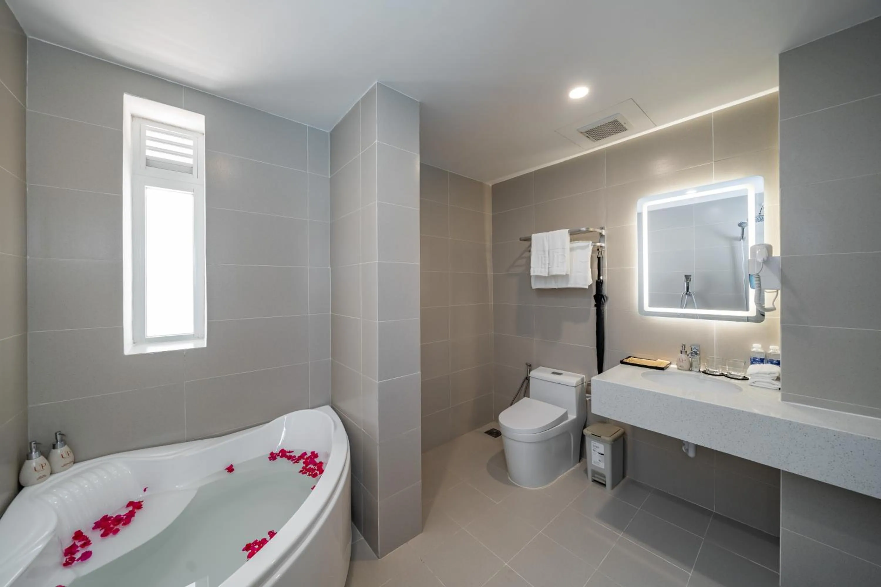 Toilet in The Up Phu Quoc