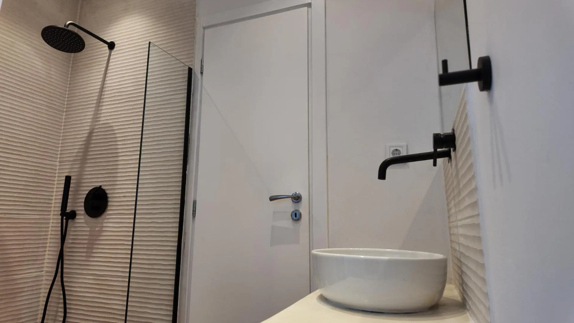 Shower in Euphoria Apartments Monastiraki