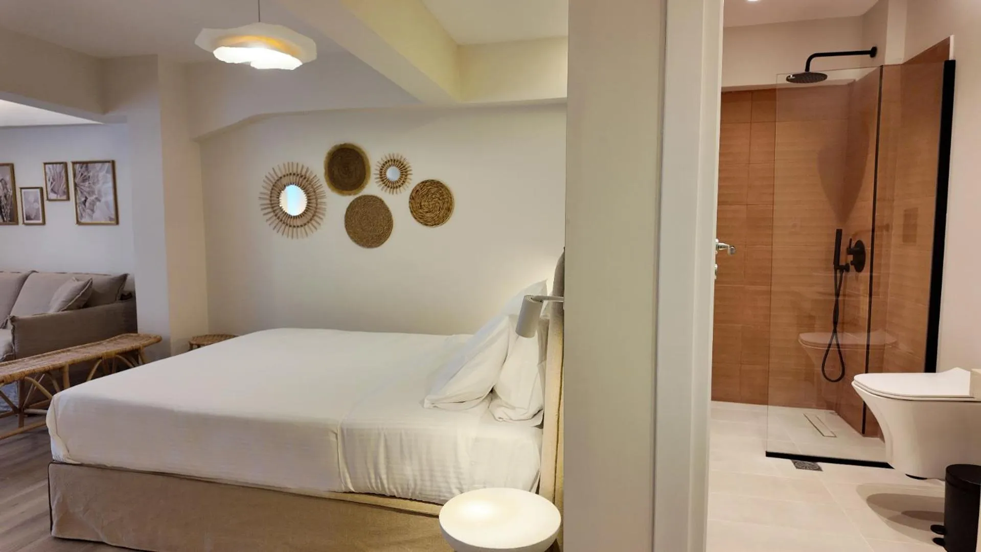 Shower, Bed in Euphoria Apartments Monastiraki