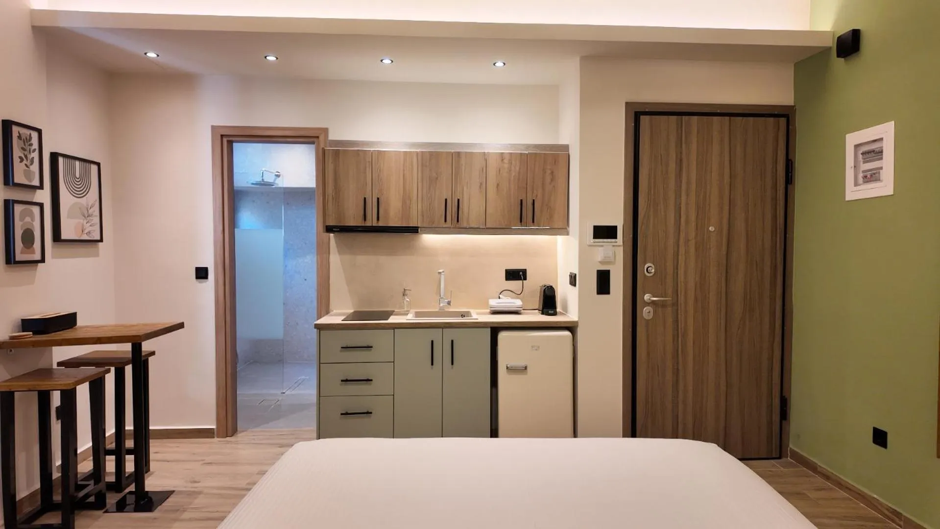 Bed in Euphoria Apartments Monastiraki