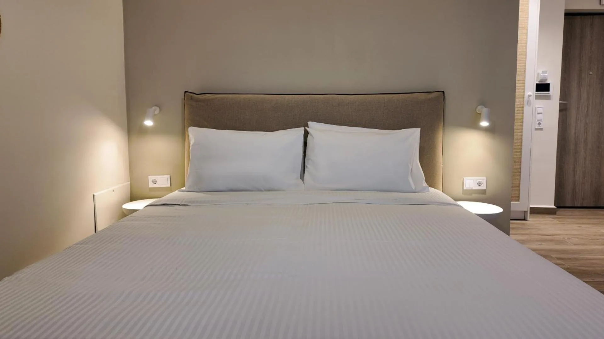 Bed in Euphoria Apartments Monastiraki