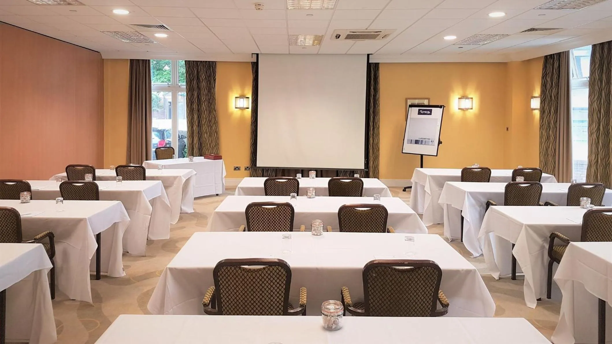 Meeting/conference room in Holiday Inn Kenilworth - Warwick by IHG