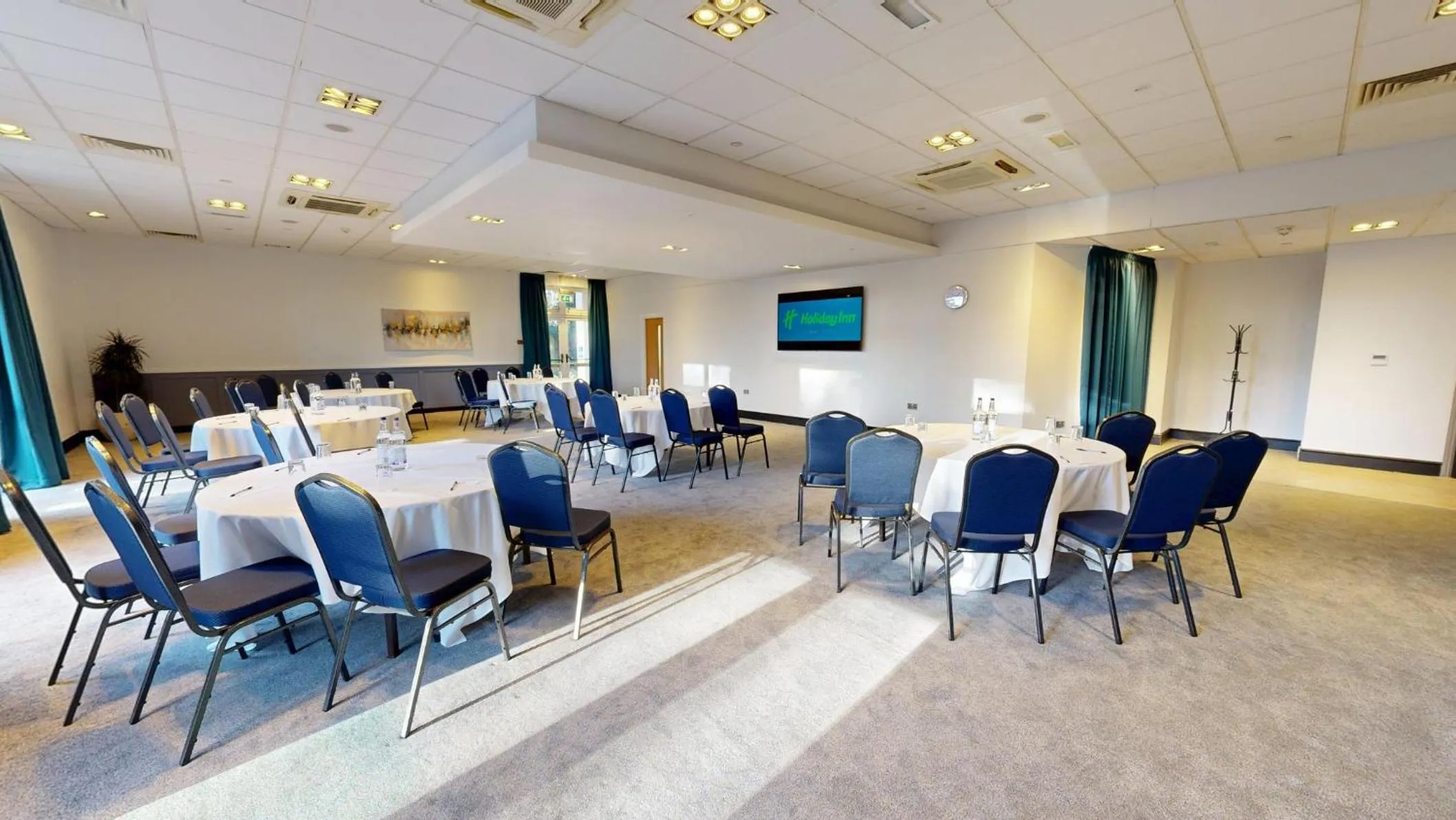 Meeting/conference room in Holiday Inn Kenilworth - Warwick by IHG