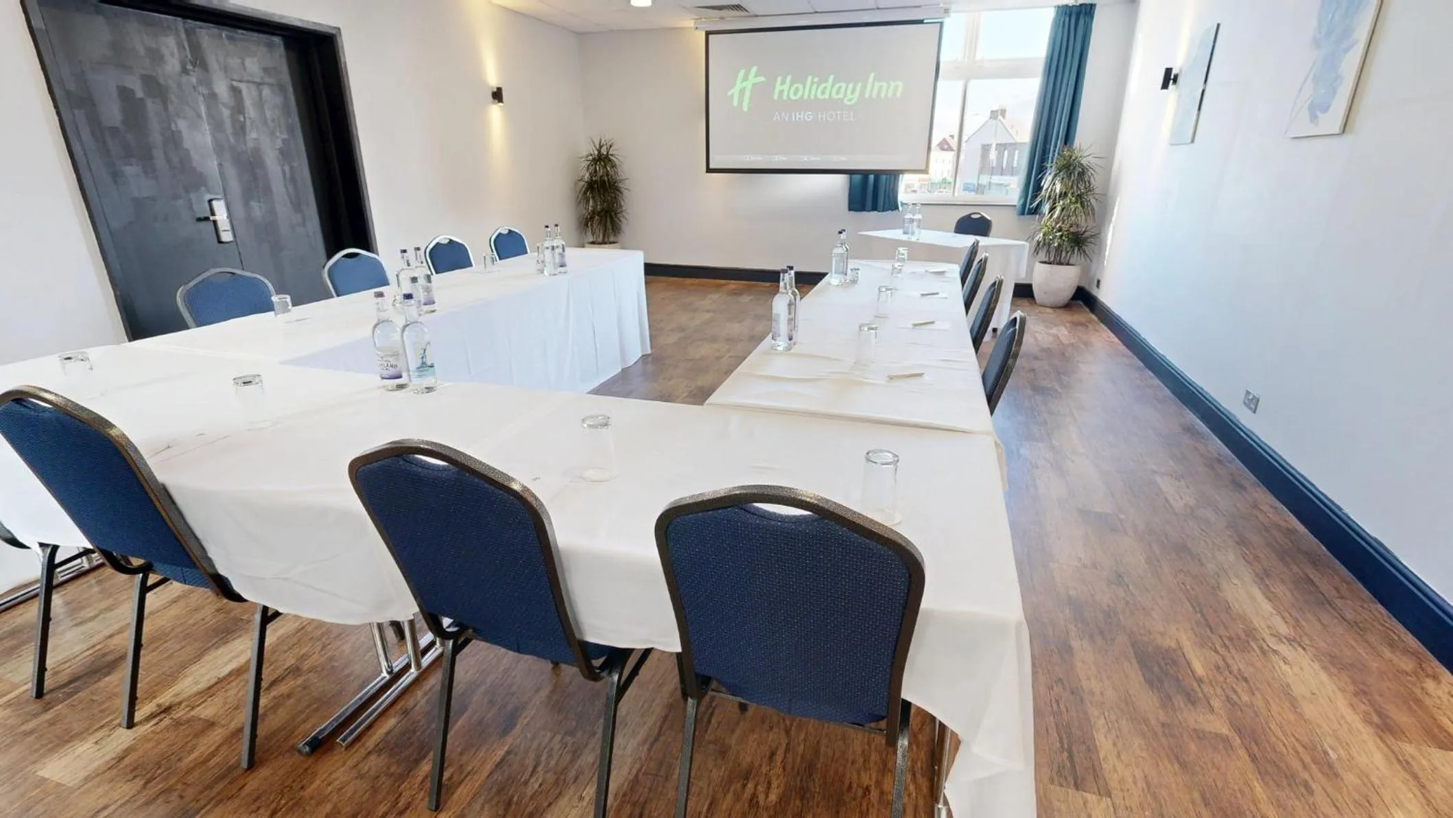 Meeting/conference room in Holiday Inn Kenilworth - Warwick by IHG