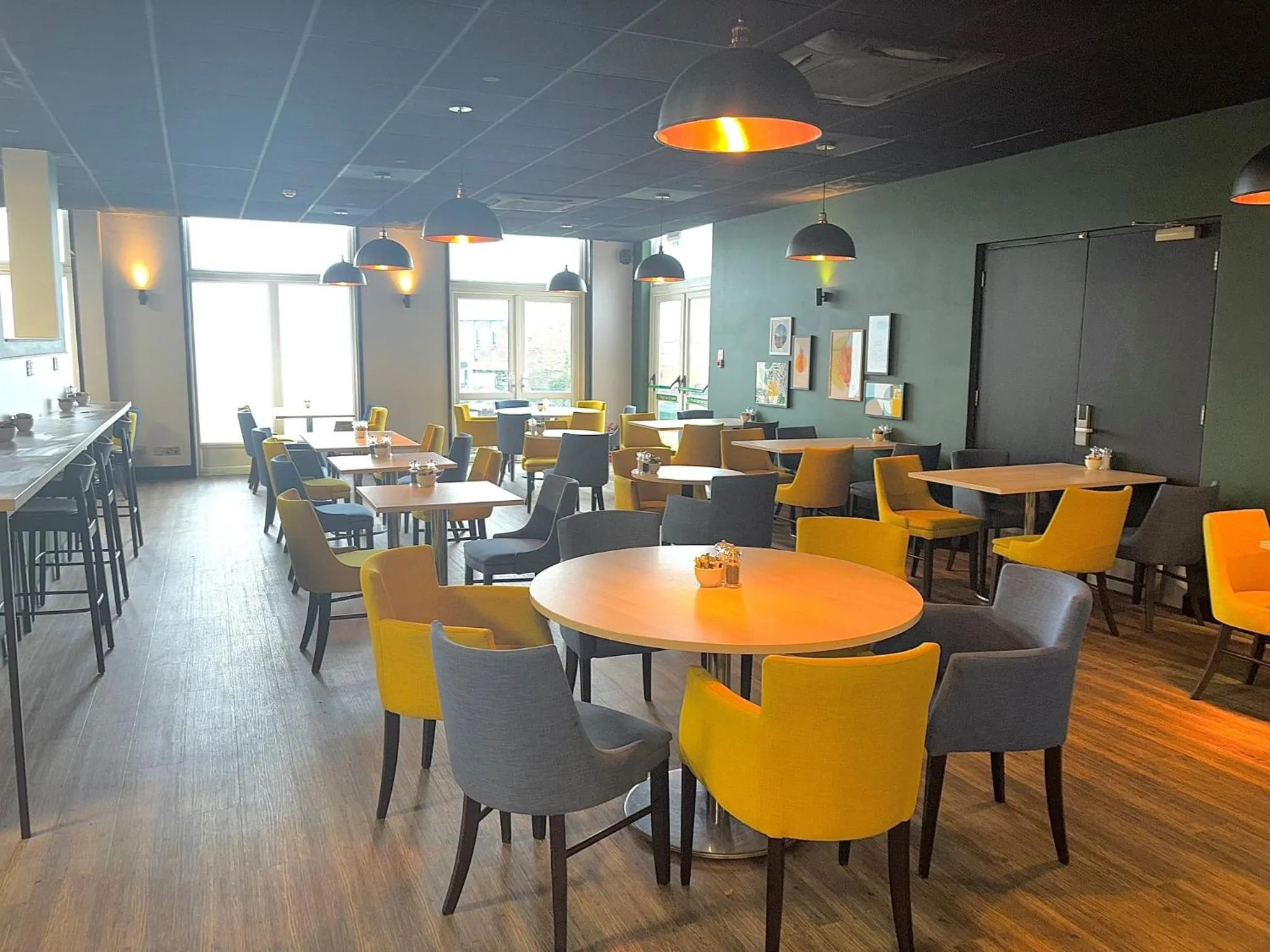 Restaurant/places to eat in Holiday Inn Kenilworth - Warwick by IHG