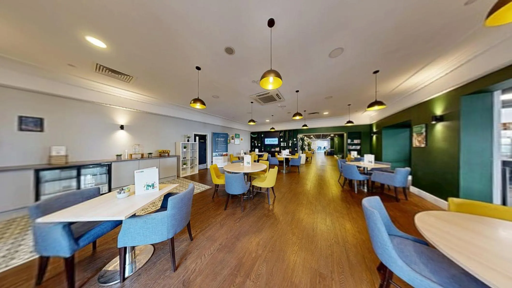 Property building in Holiday Inn Kenilworth - Warwick by IHG