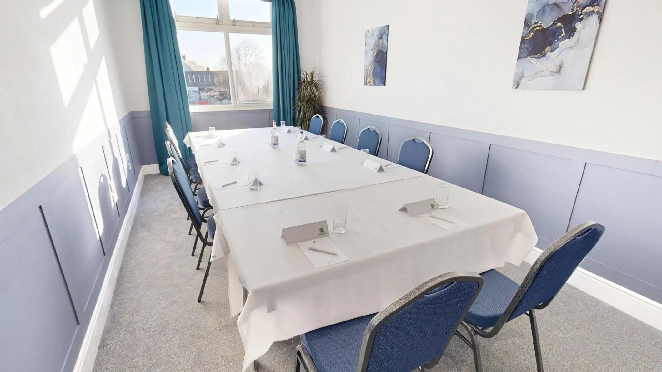 Meeting/conference room in Holiday Inn Kenilworth - Warwick by IHG