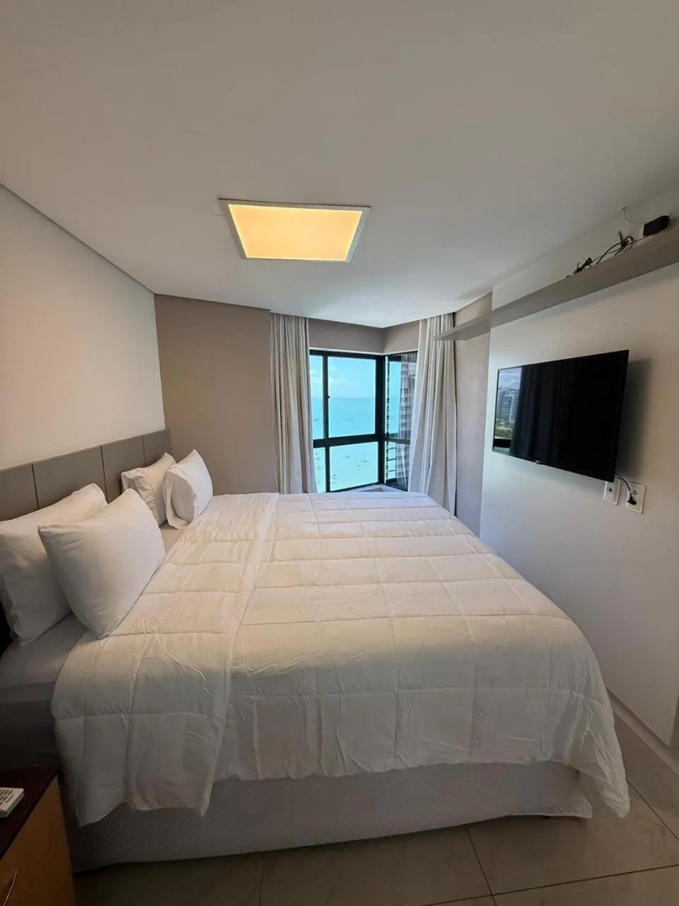 Bed in Iate Plaza Hotel