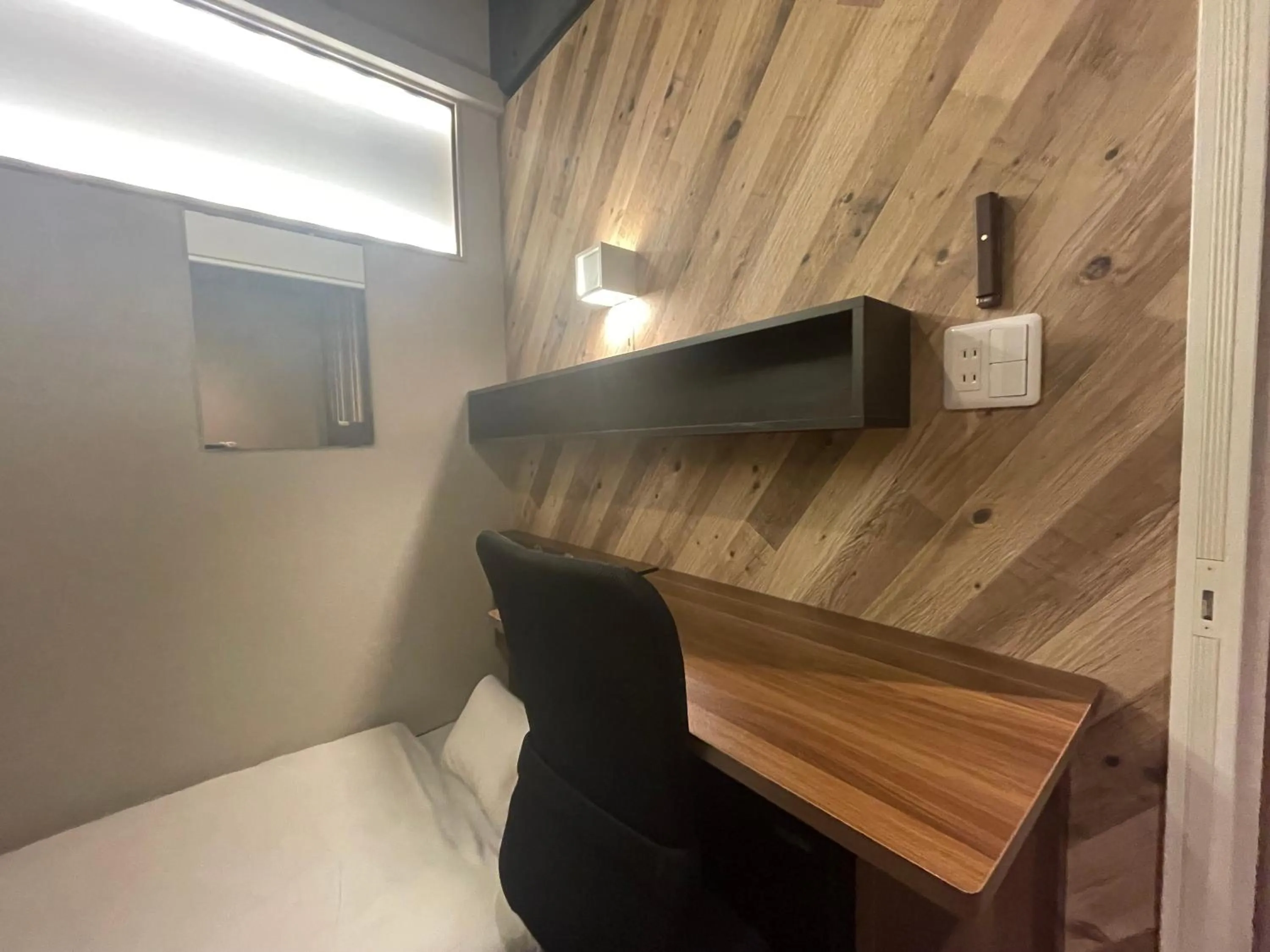 Bed in CAPSULE HOTEL CONTINUE NijojoKita