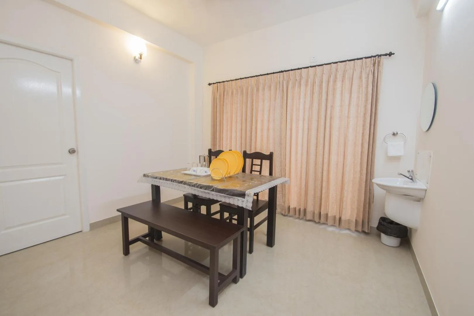 Standard  Double Room in ThulasiRams Service Apartments