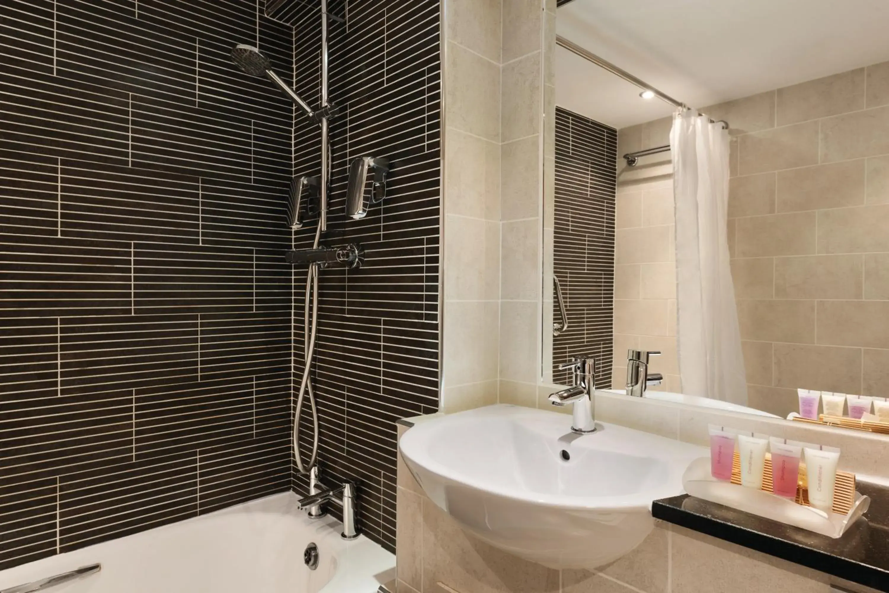 Single Room - Non-Smoking in Riverside Hotel Single Room - Non-Smoking in Riverside Hotel