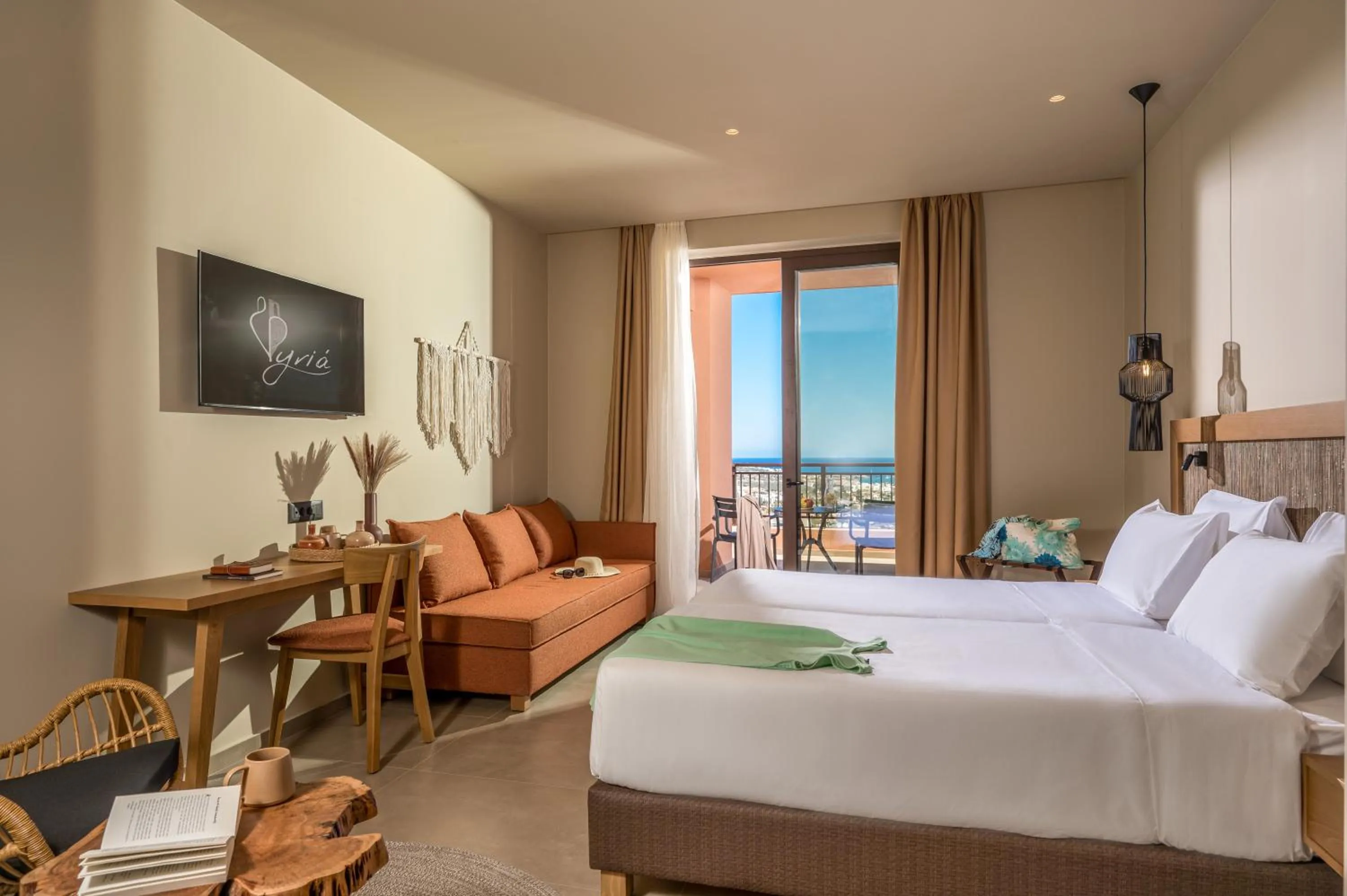 Photo of the whole room, Bed in Hotel Pyriá