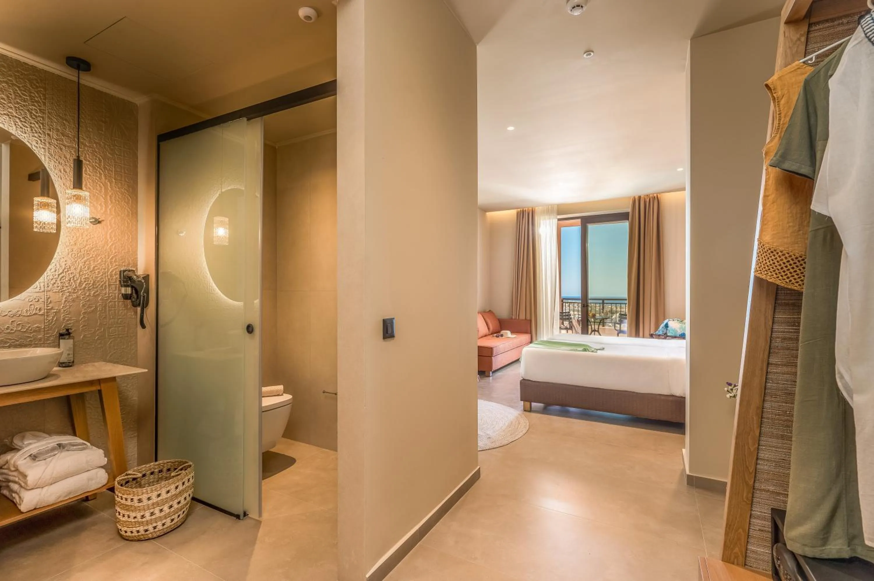 Photo of the whole room, Bed in Hotel Pyriá