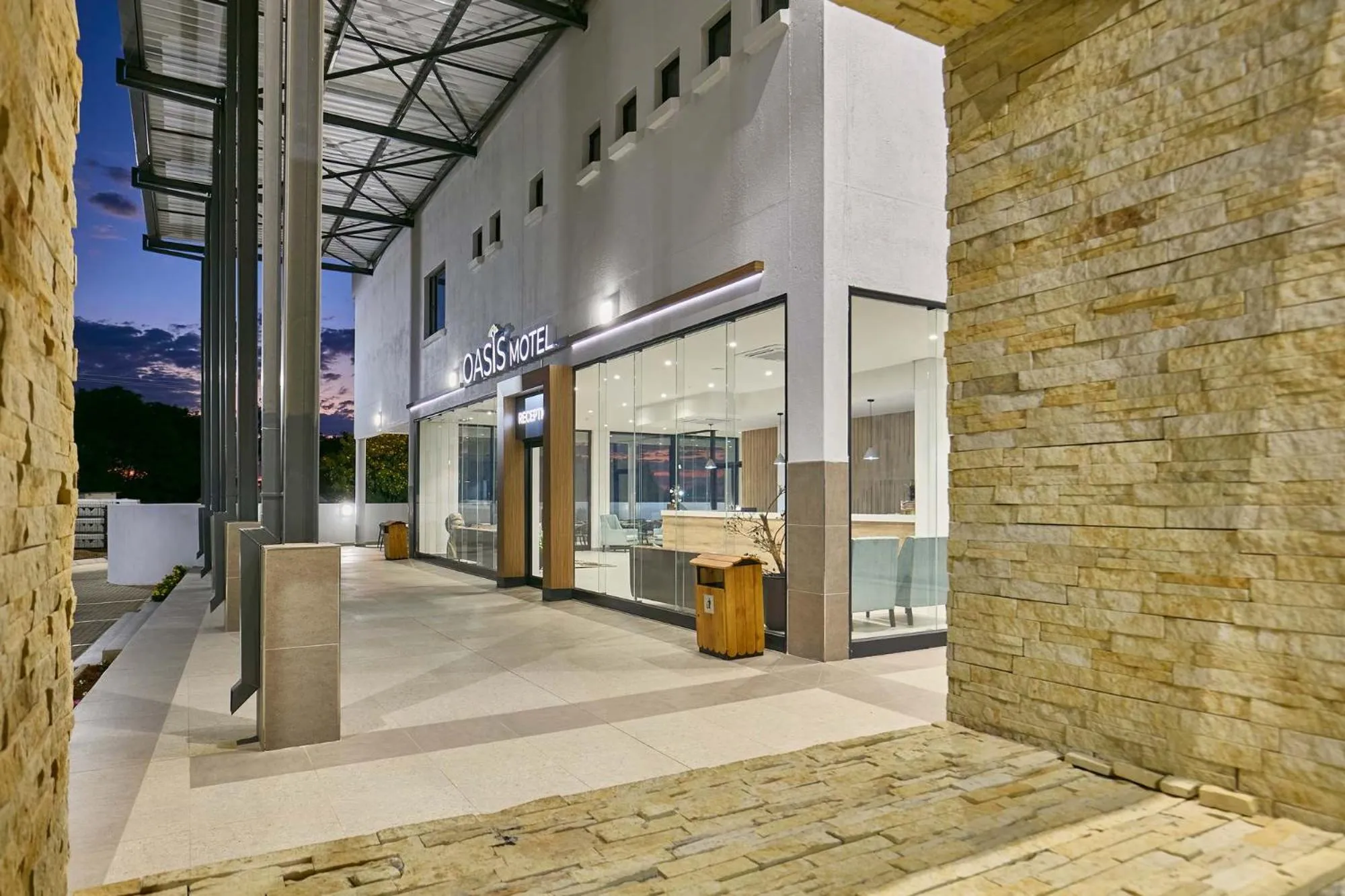 Property building in Oasis Motel