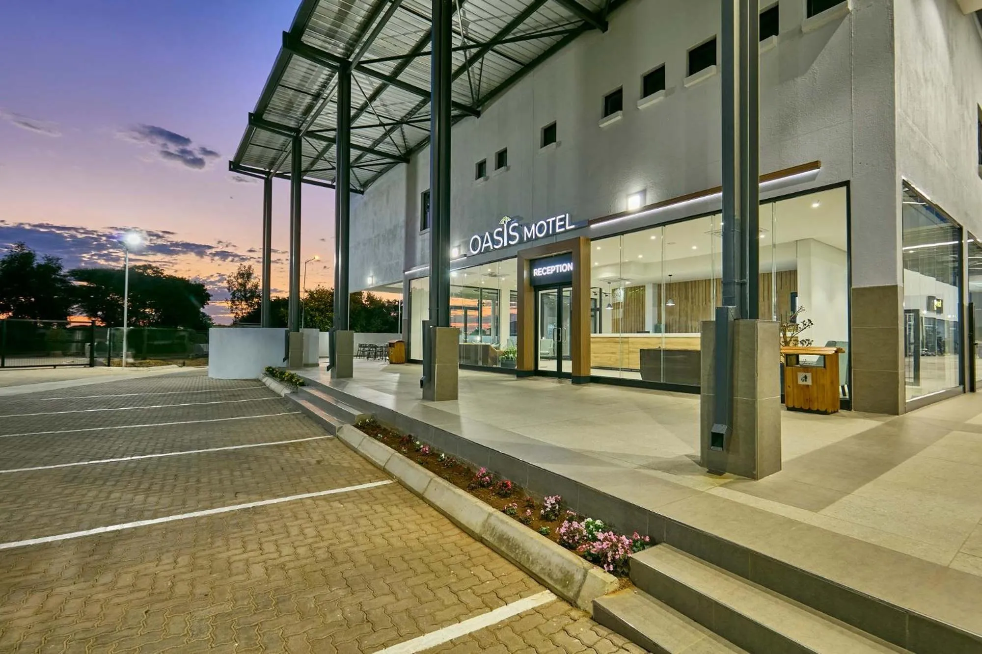 Property building in Oasis Motel