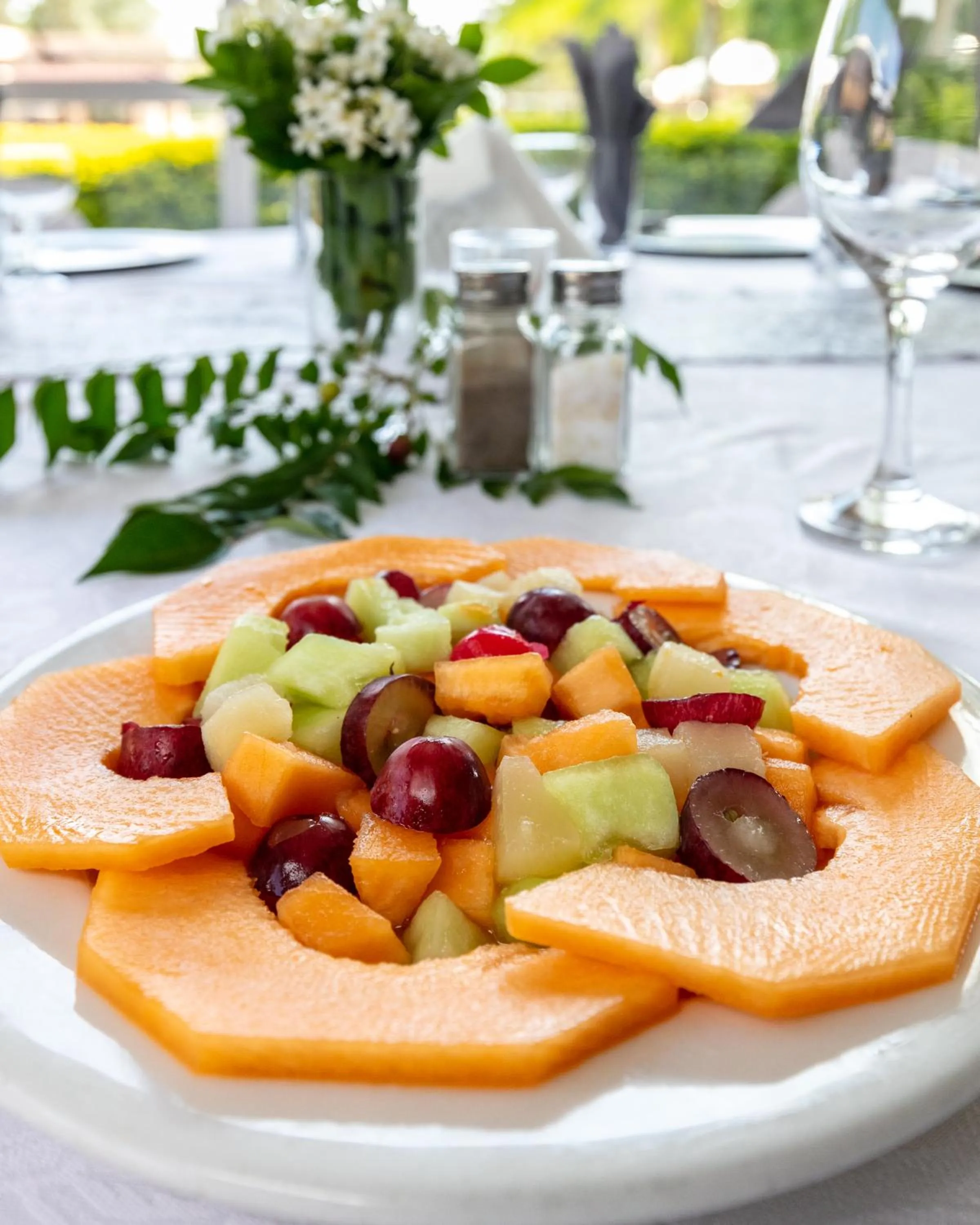Continental breakfast in Oasis Motel