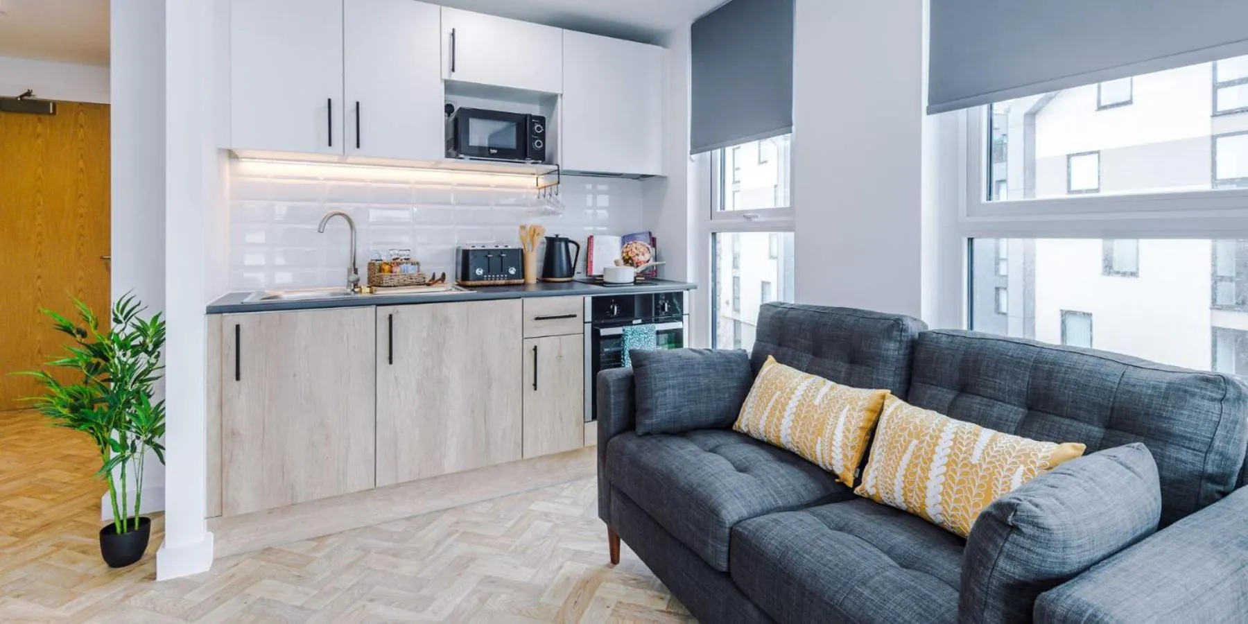 Kitchen or kitchenette in City Studios, Preston