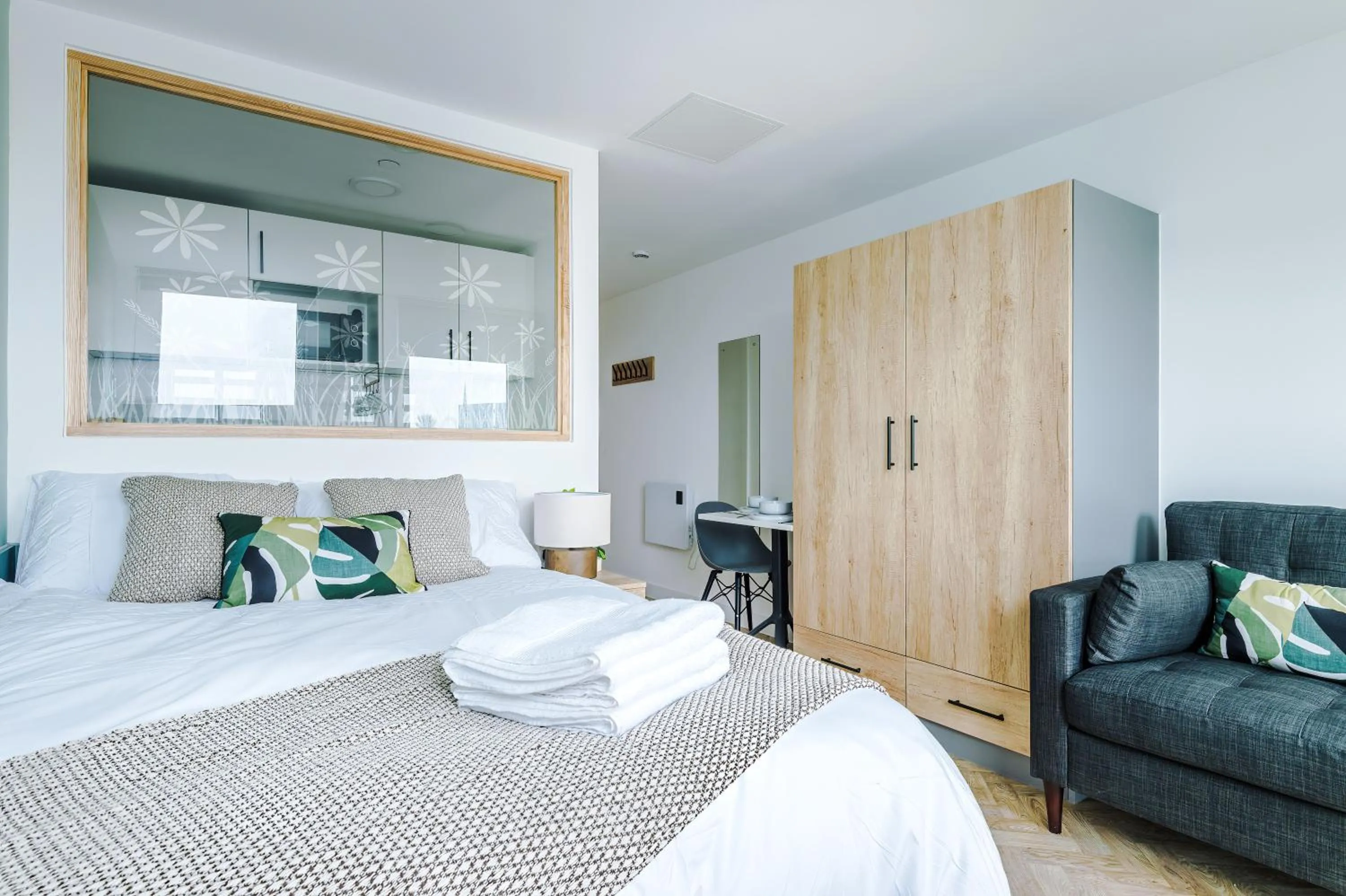 Photo of the whole room, Bed in City Studios, Preston