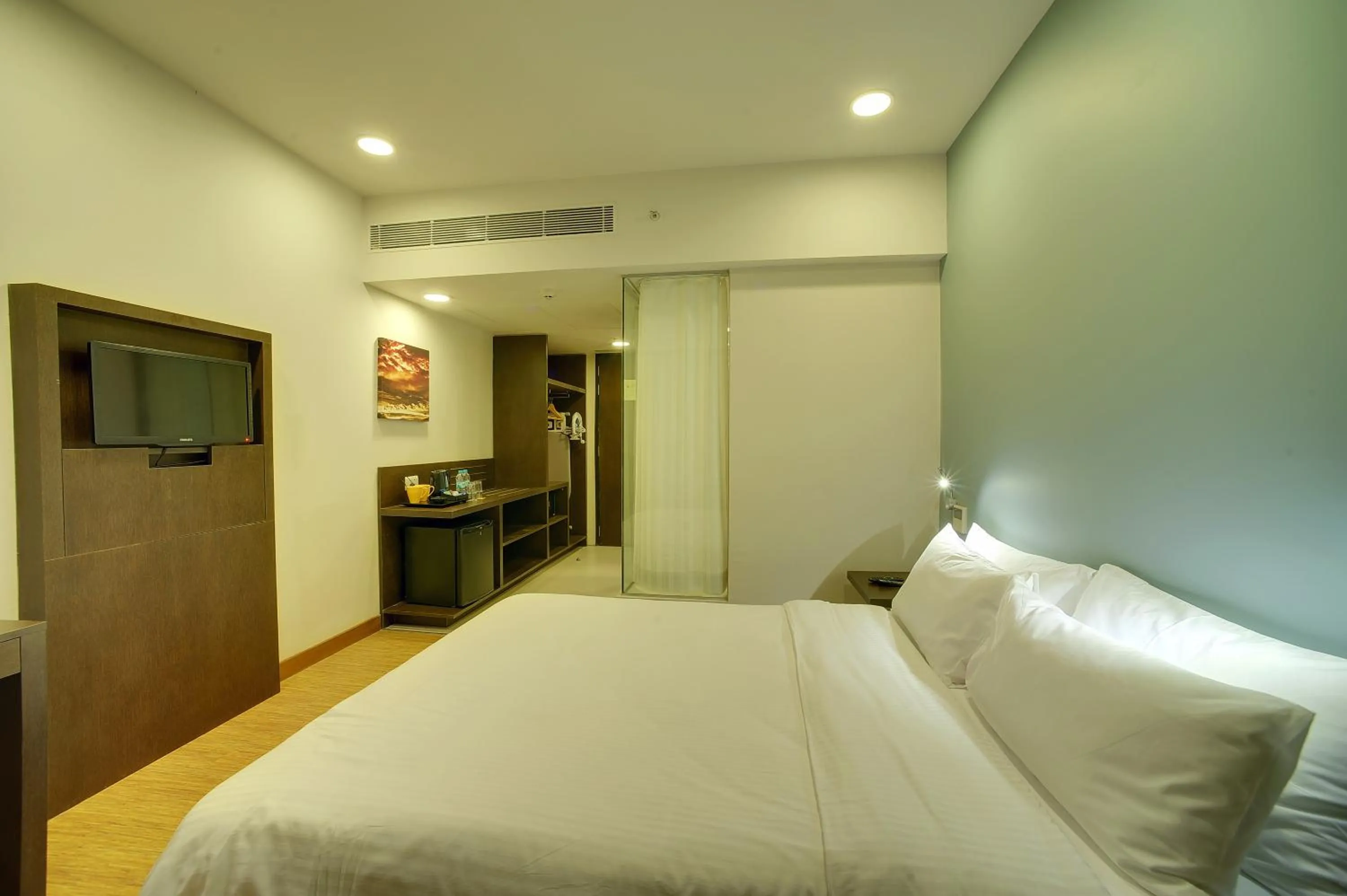 Bedroom, Bed in Keys Select by Lemon Tree Hotels, Kochi