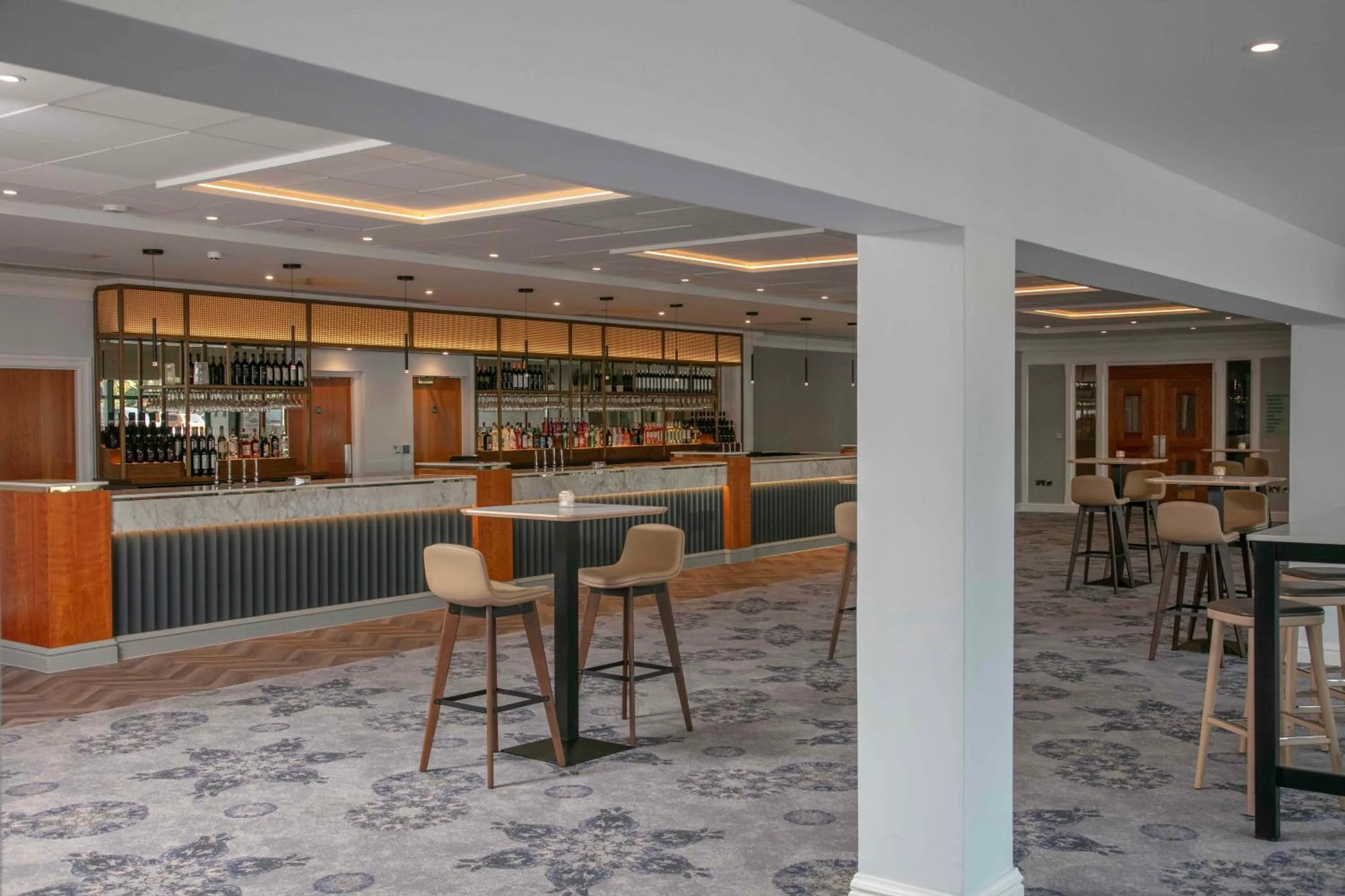 Lounge or bar in Chesford Grange Hotel