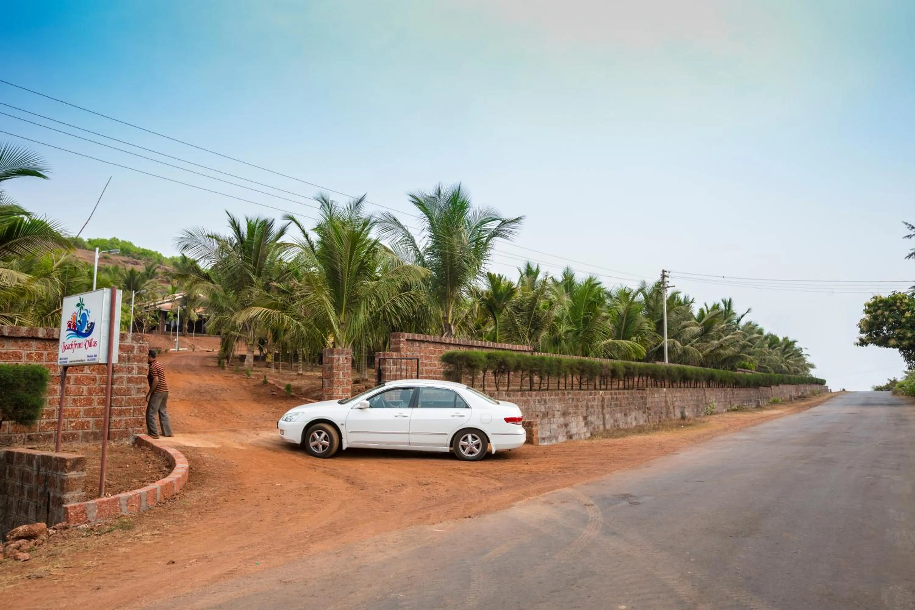 Facade/entrance in Beachfront Villas