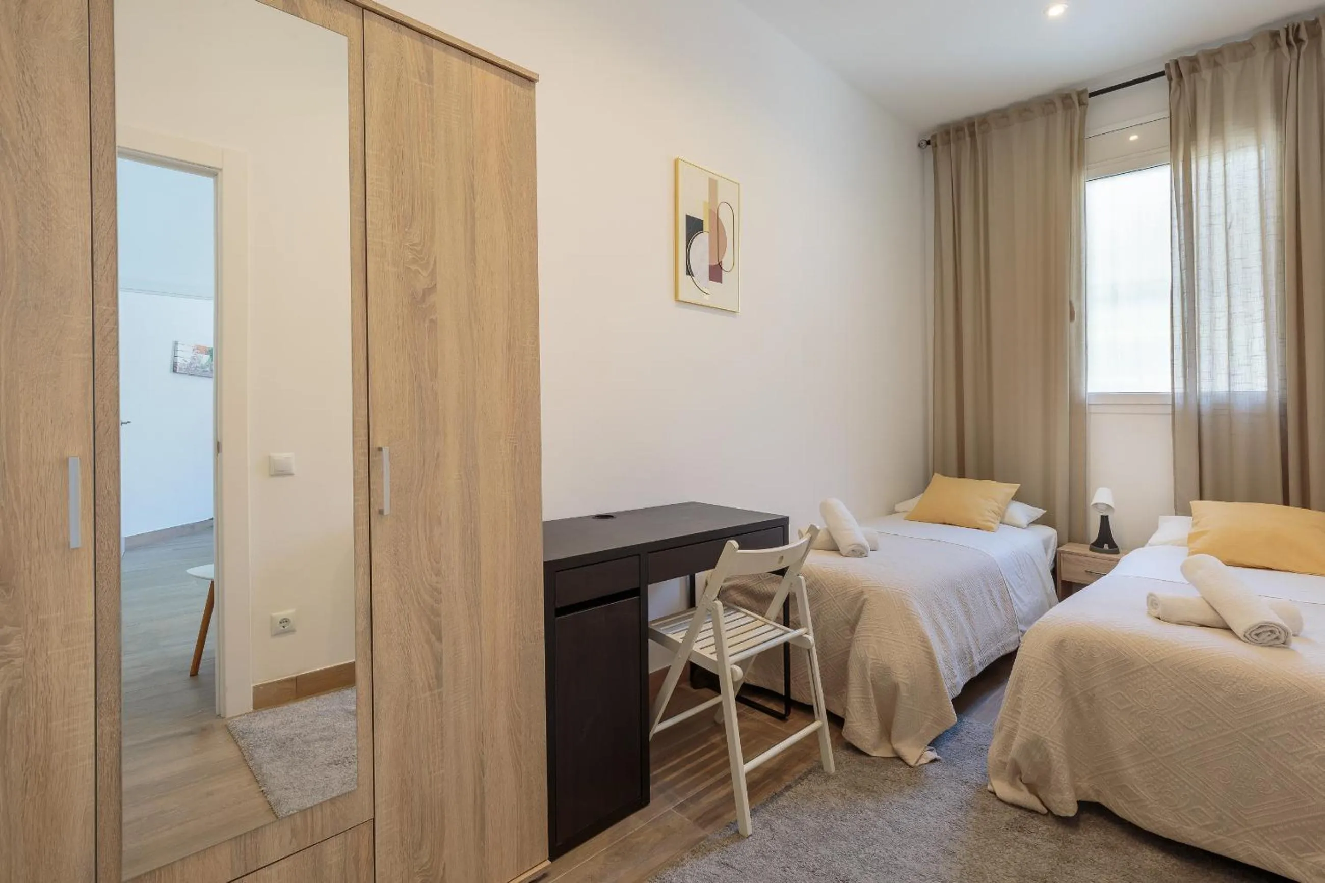 Bedroom, Bed in Sagrada Familia Apartment