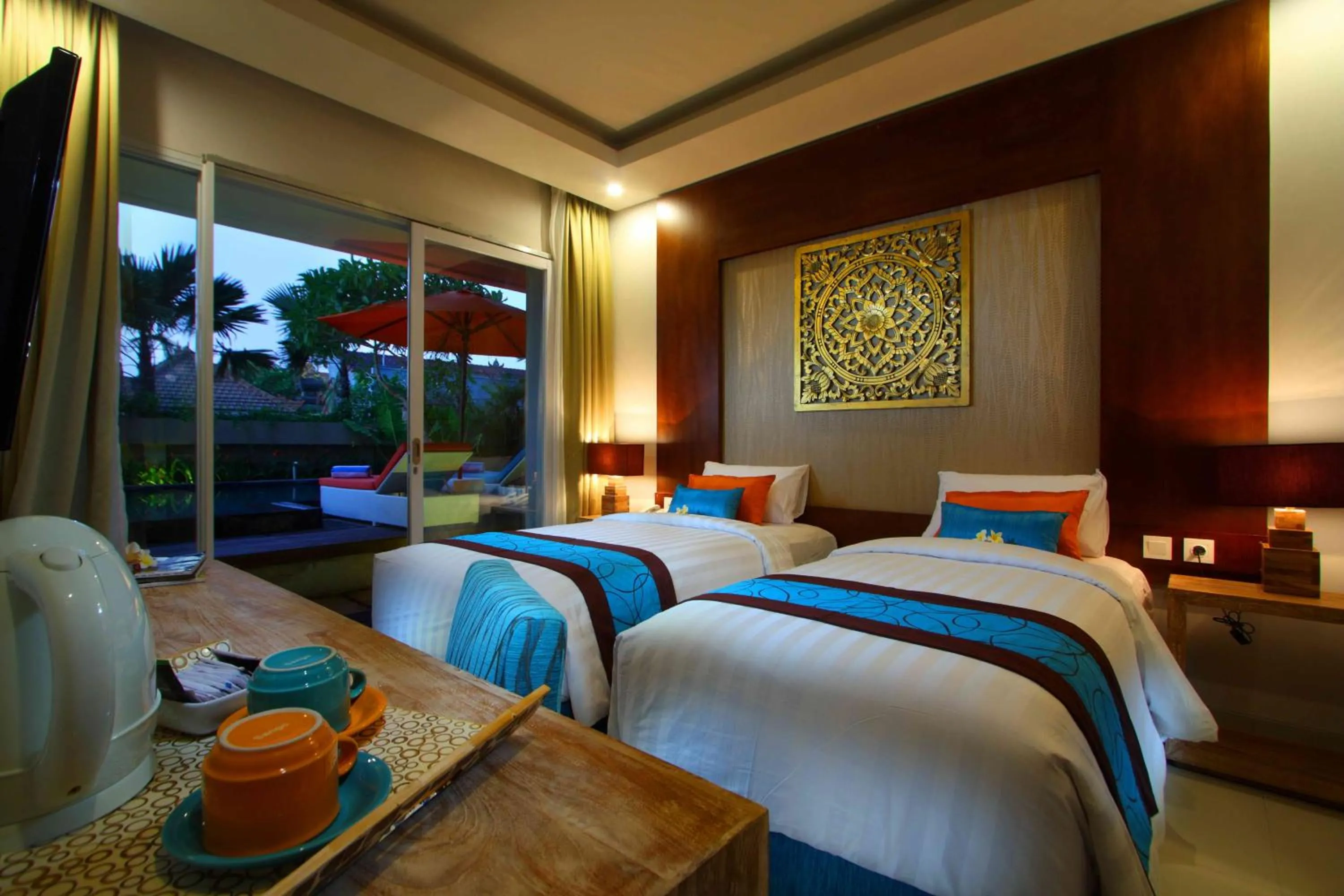 Pool view, Bed in Destiny Boutique Hotel