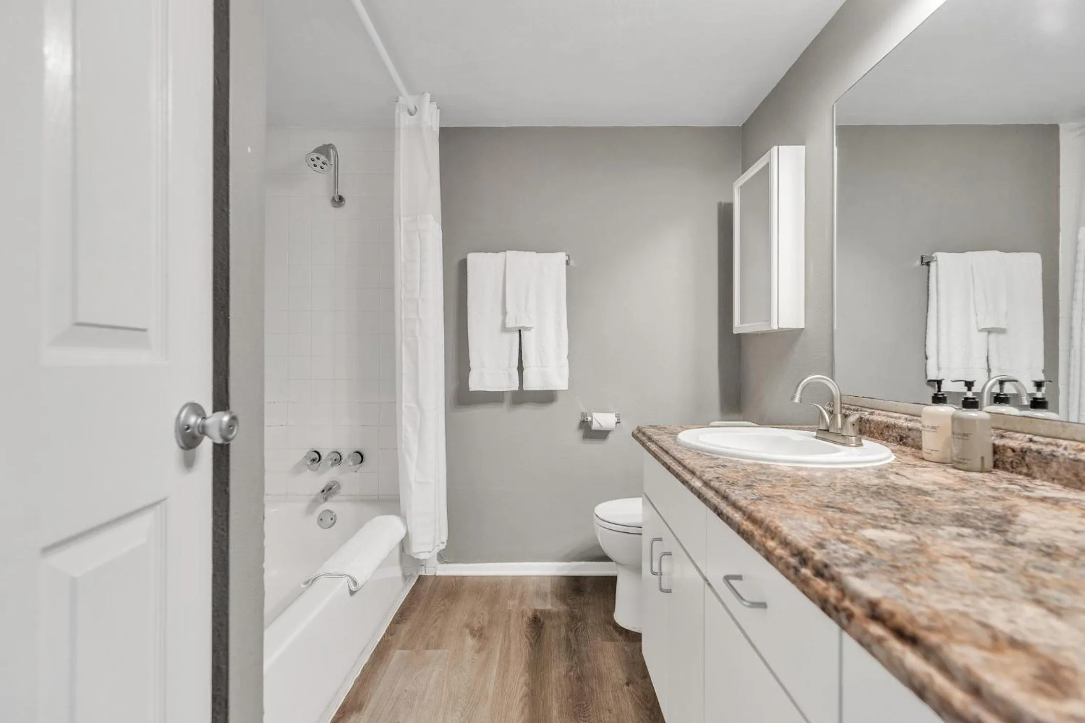 Shower in Littlefield Lofts, Hosted by Placemakr - 6th St