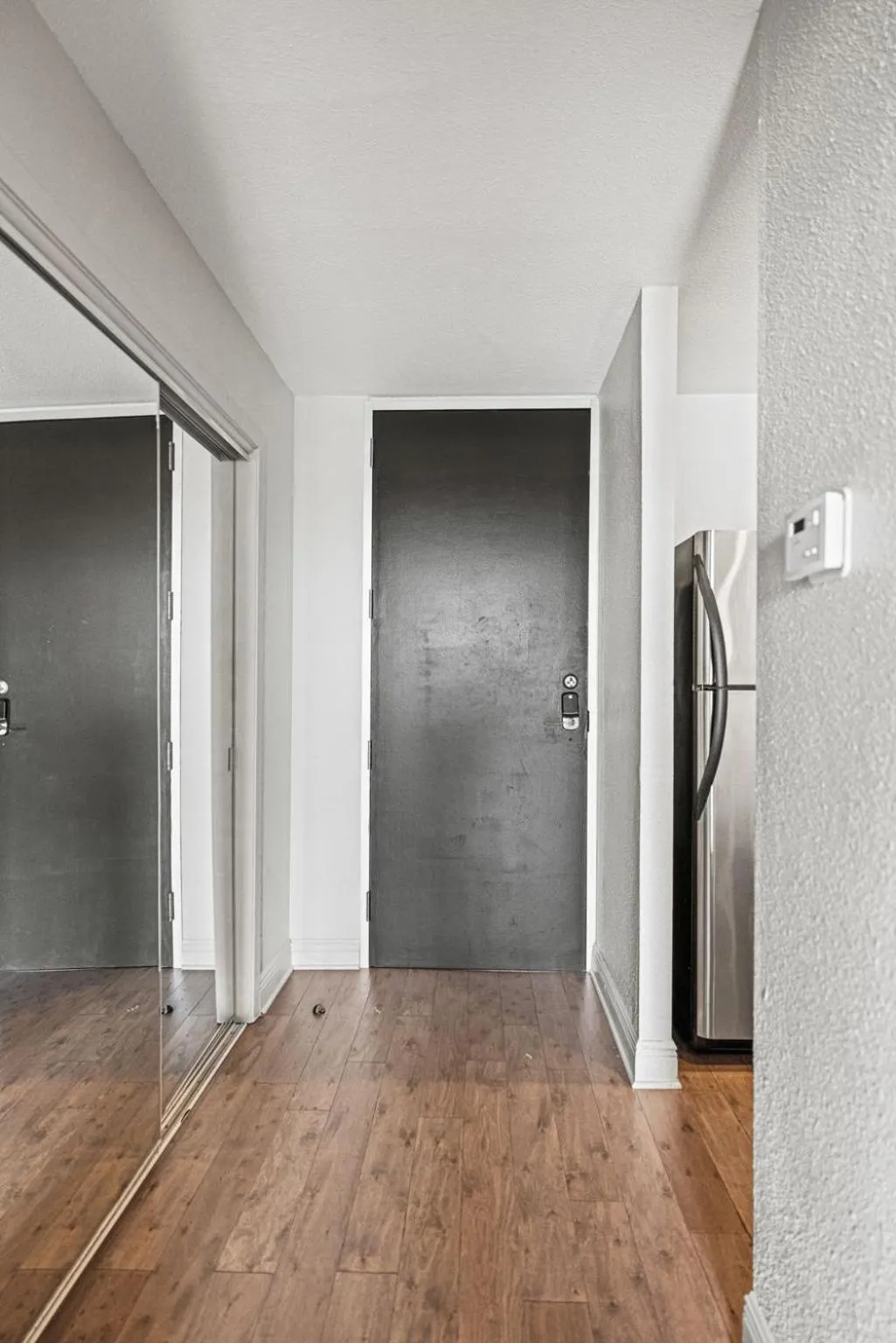 kitchen in Littlefield Lofts, Hosted by Placemakr - 6th St