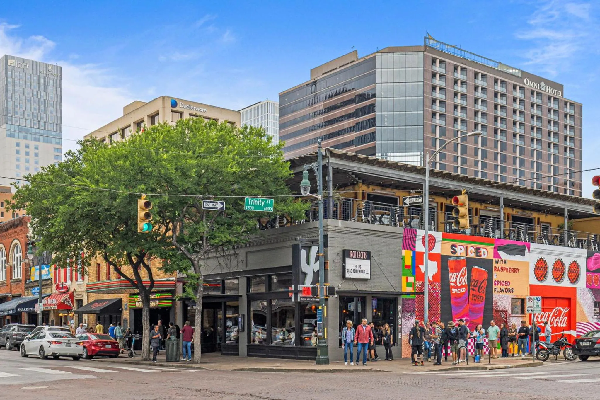 Location in Littlefield Lofts, Hosted by Placemakr - 6th St