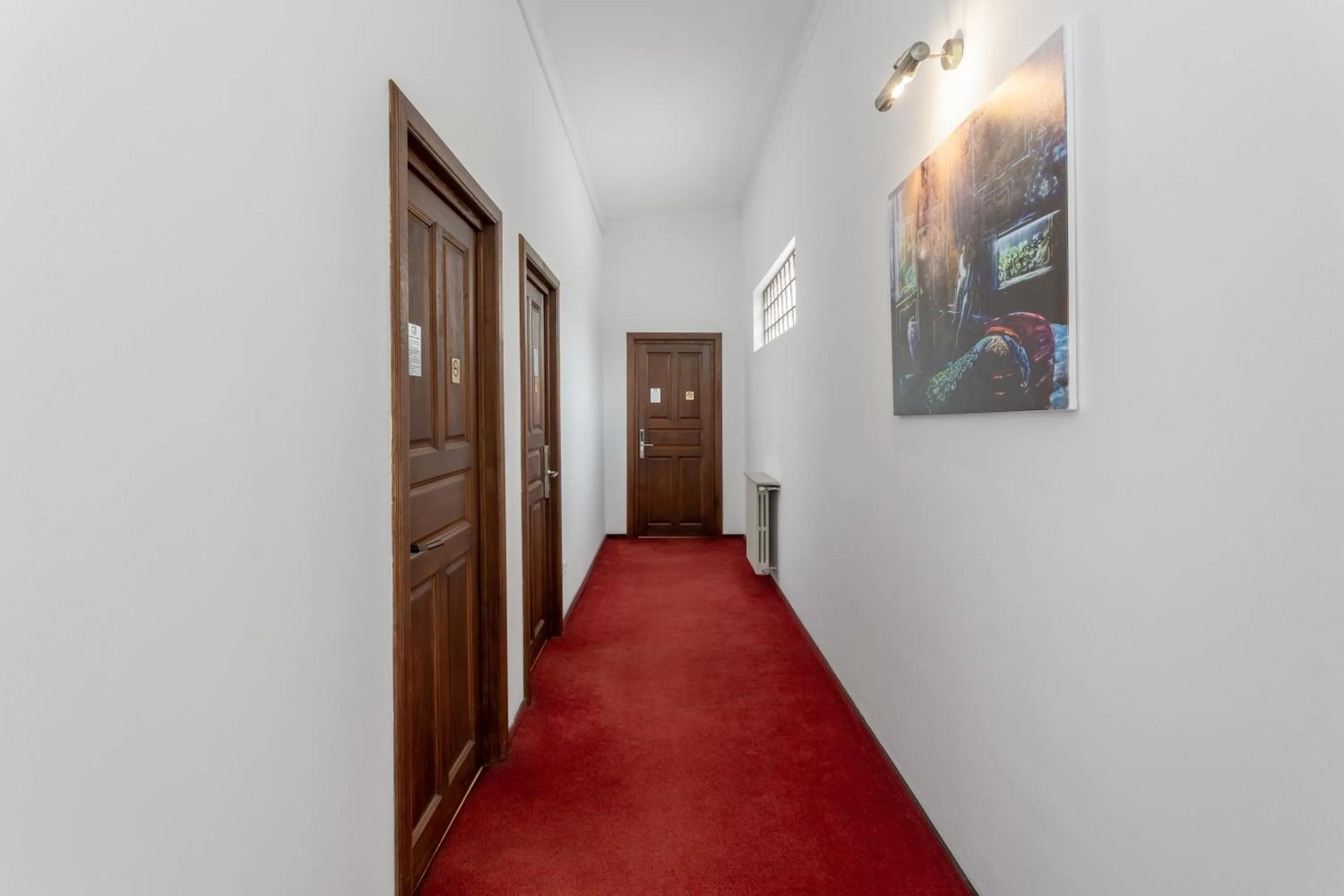 Lobby or reception in Arc de Triomphe by CityBookings