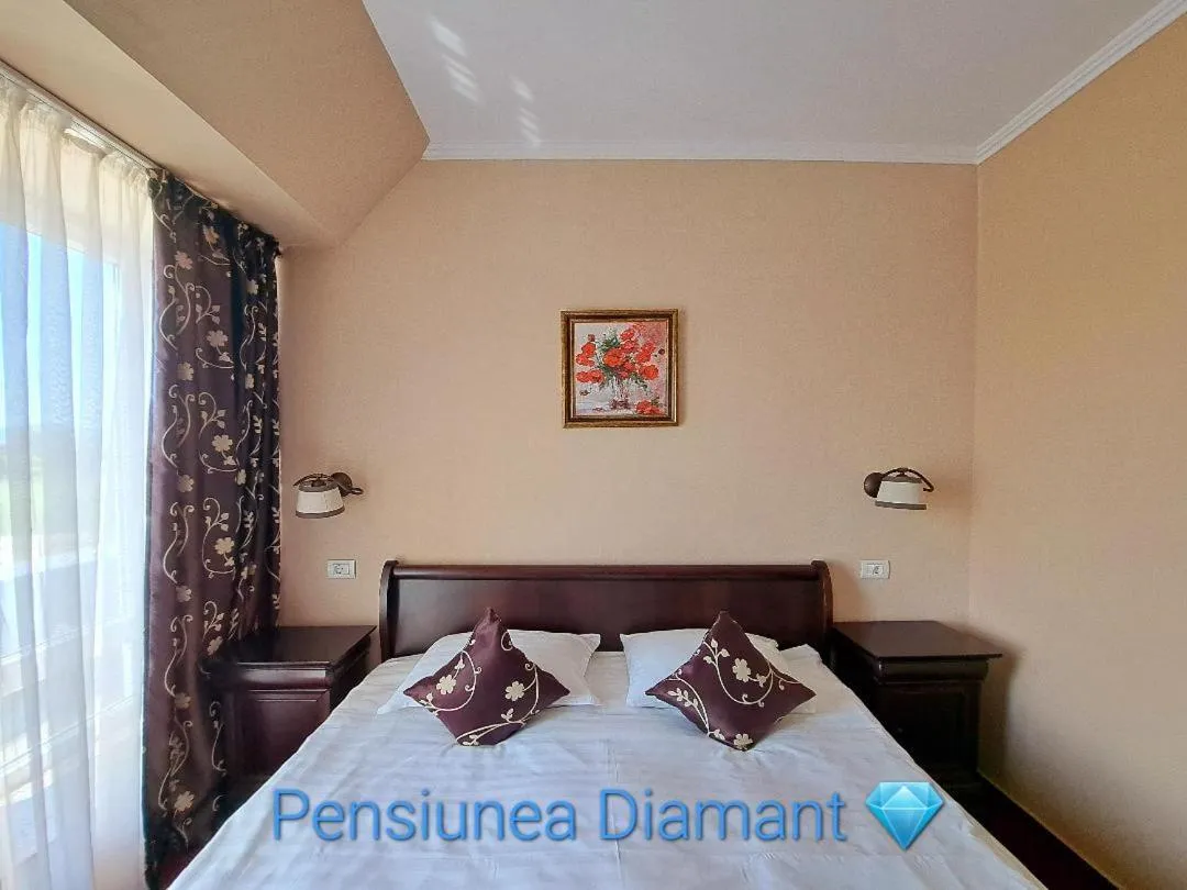 Bed in Pensiunea Diamant