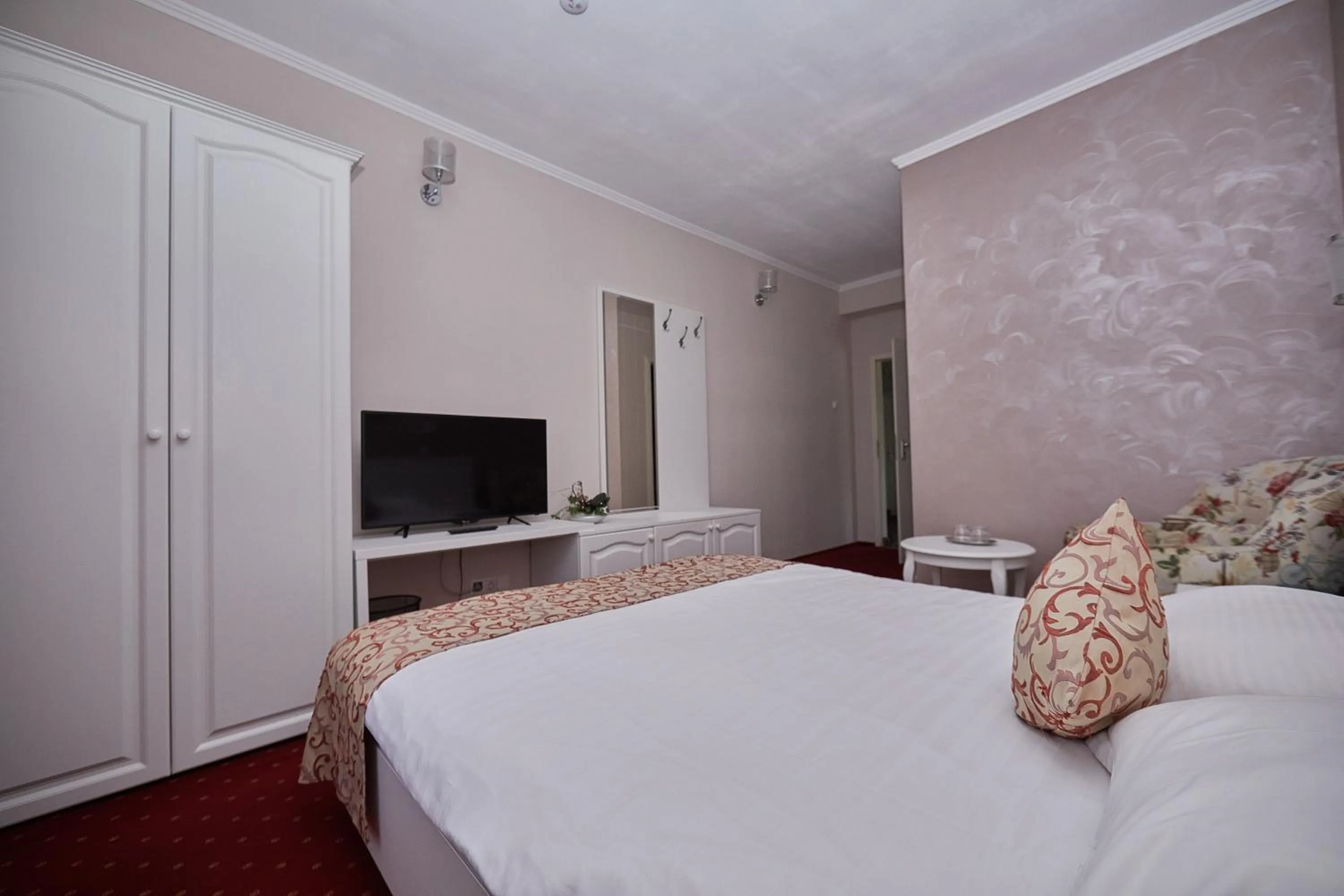 Bed in Pensiunea Diamant