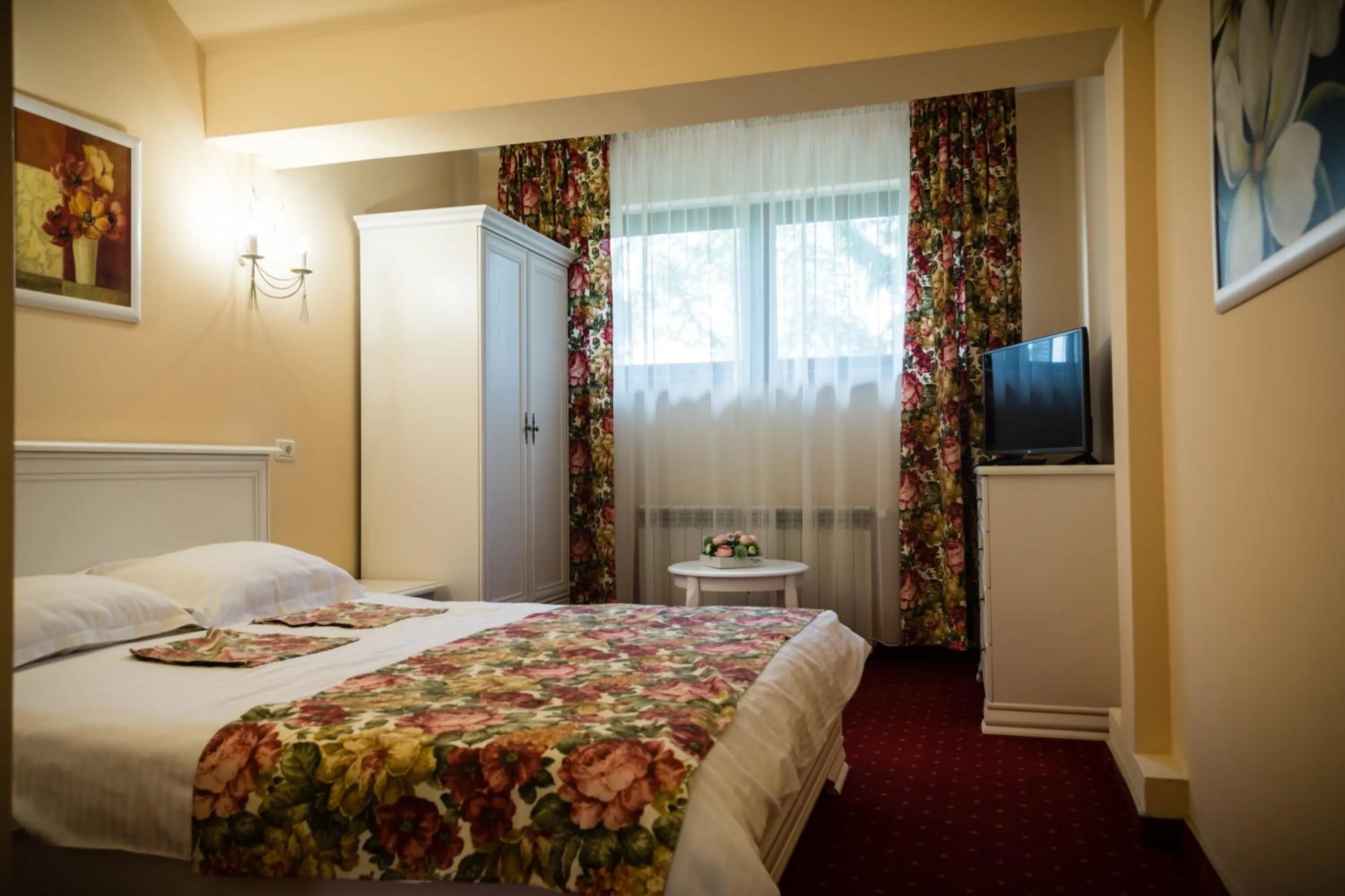 Bed in Pensiunea Diamant