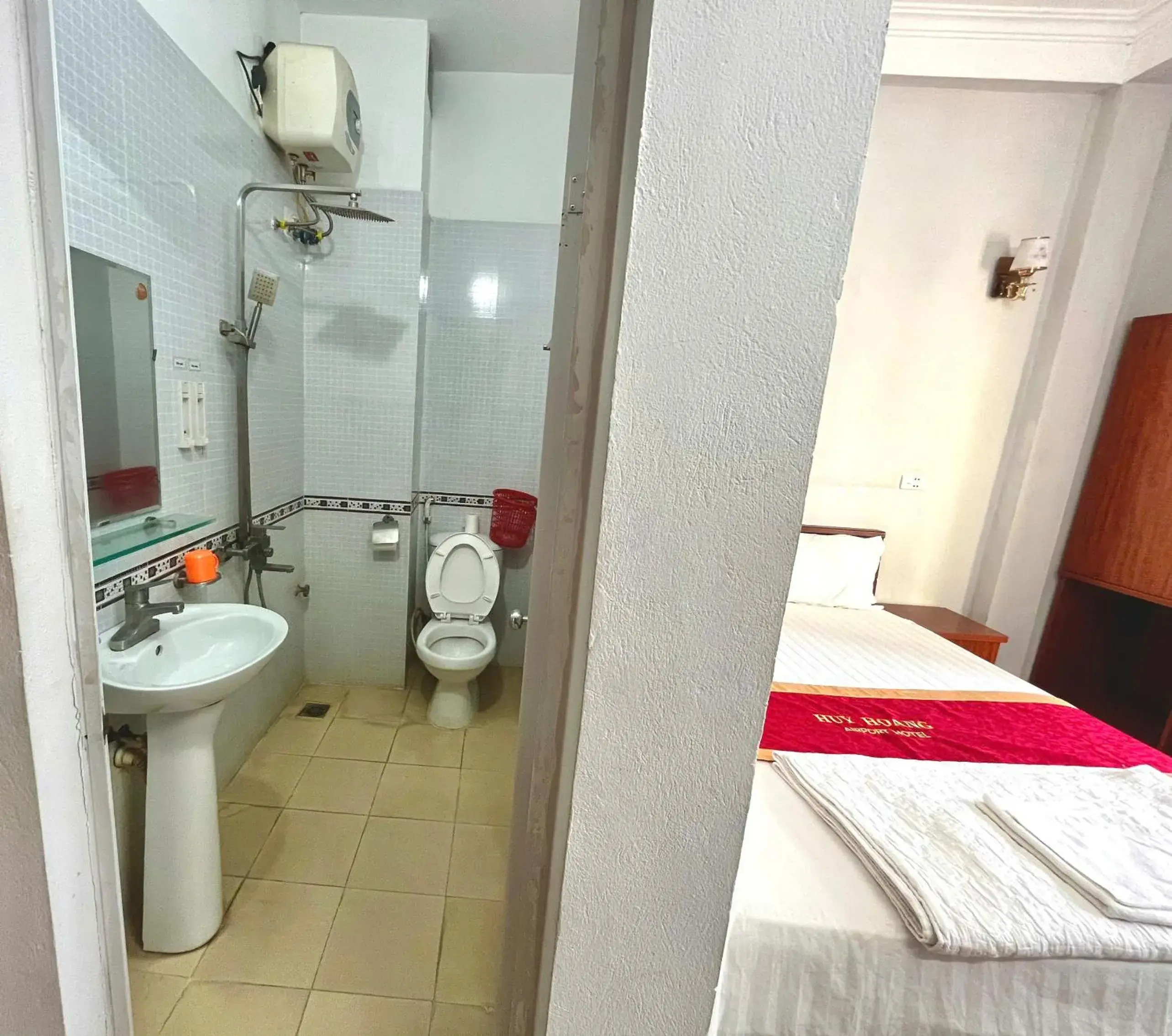 Double Room in Huy Hoang Airport Double Room in Huy Hoang Airport
