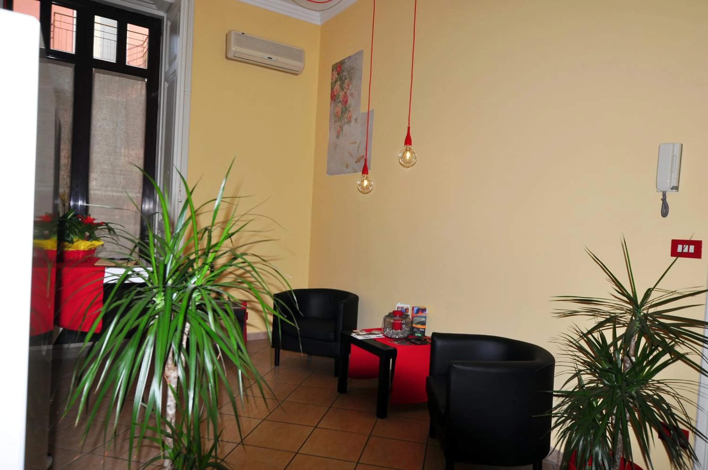 Communal lounge/ TV room in B&B Da Rì