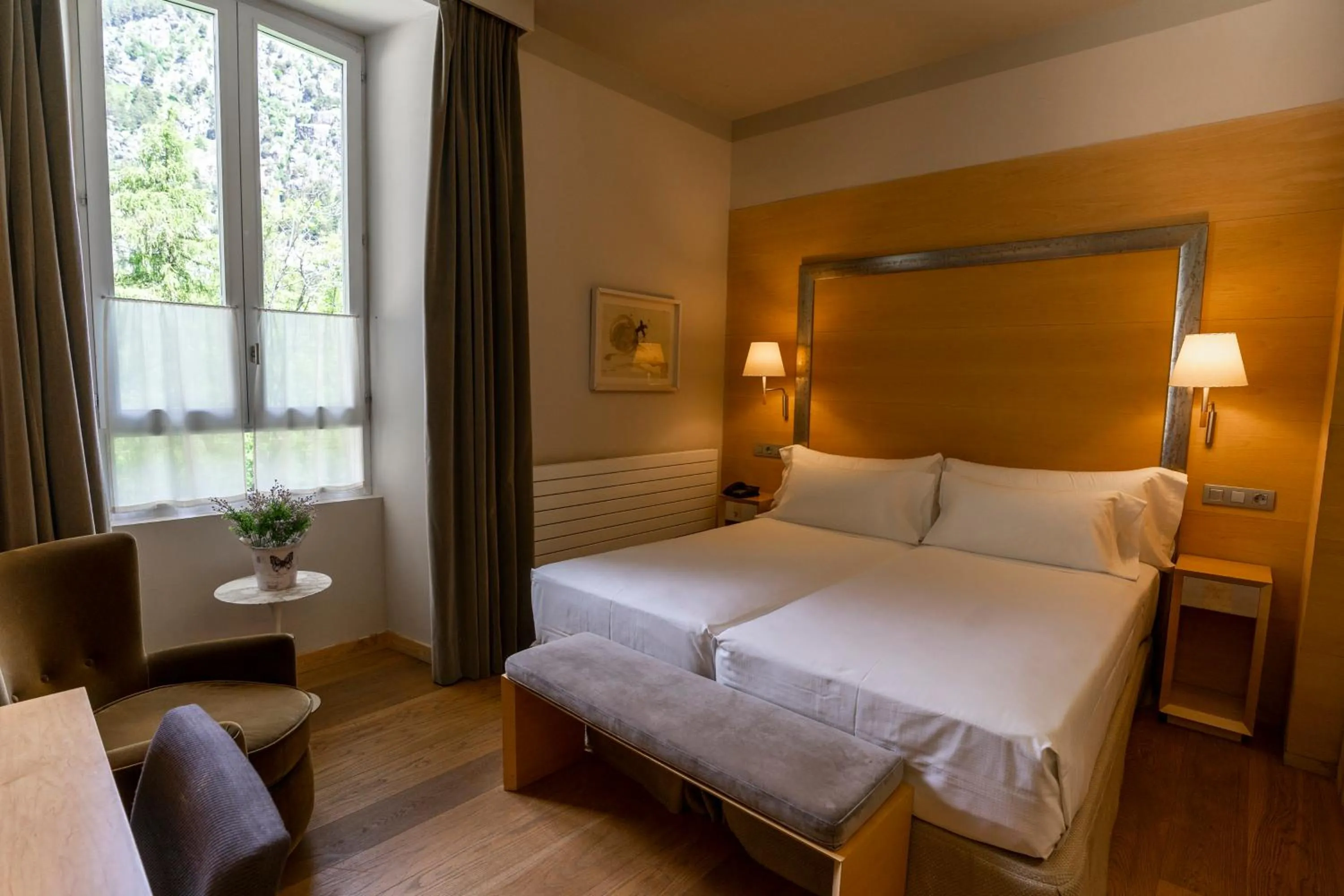 Bed in Gran Hotel – Balneario de Panticosa