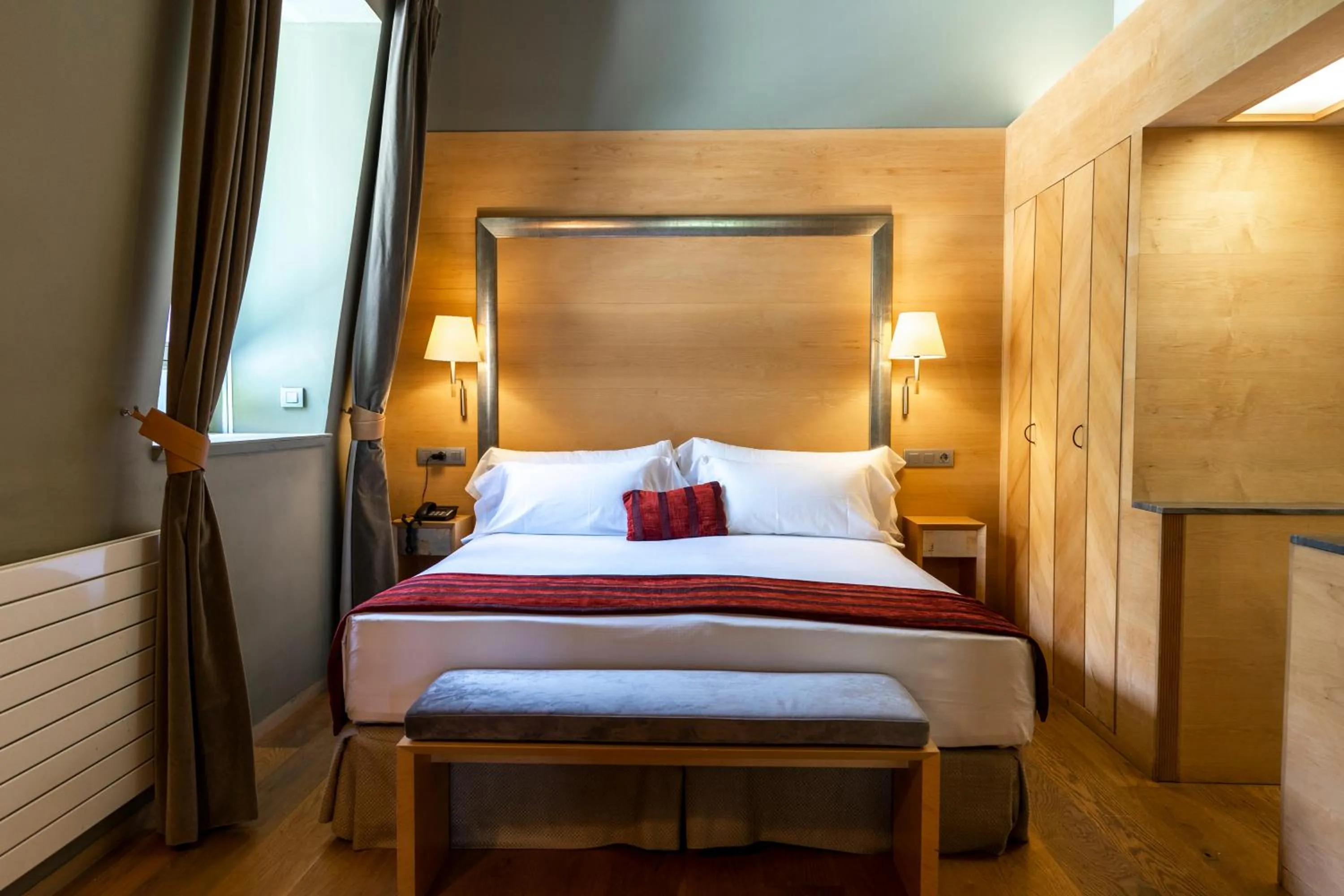 Bed in Gran Hotel – Balneario de Panticosa